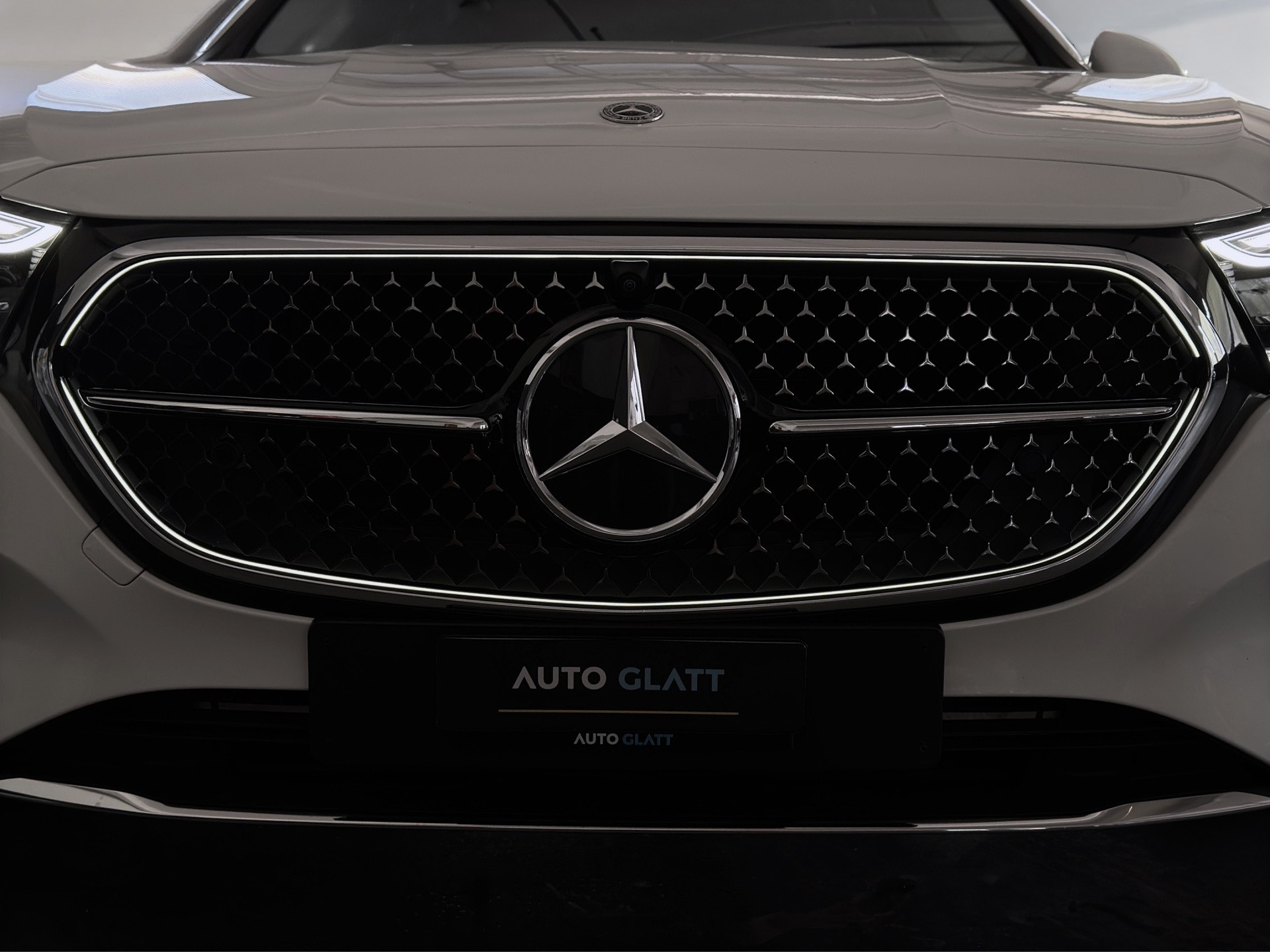 MERCEDES-BENZ E 220 d 9G-Tronic AVANTGARDE Advanced Plus "Pano-DIGITAL LIGHT-360°Kamera"-image-8