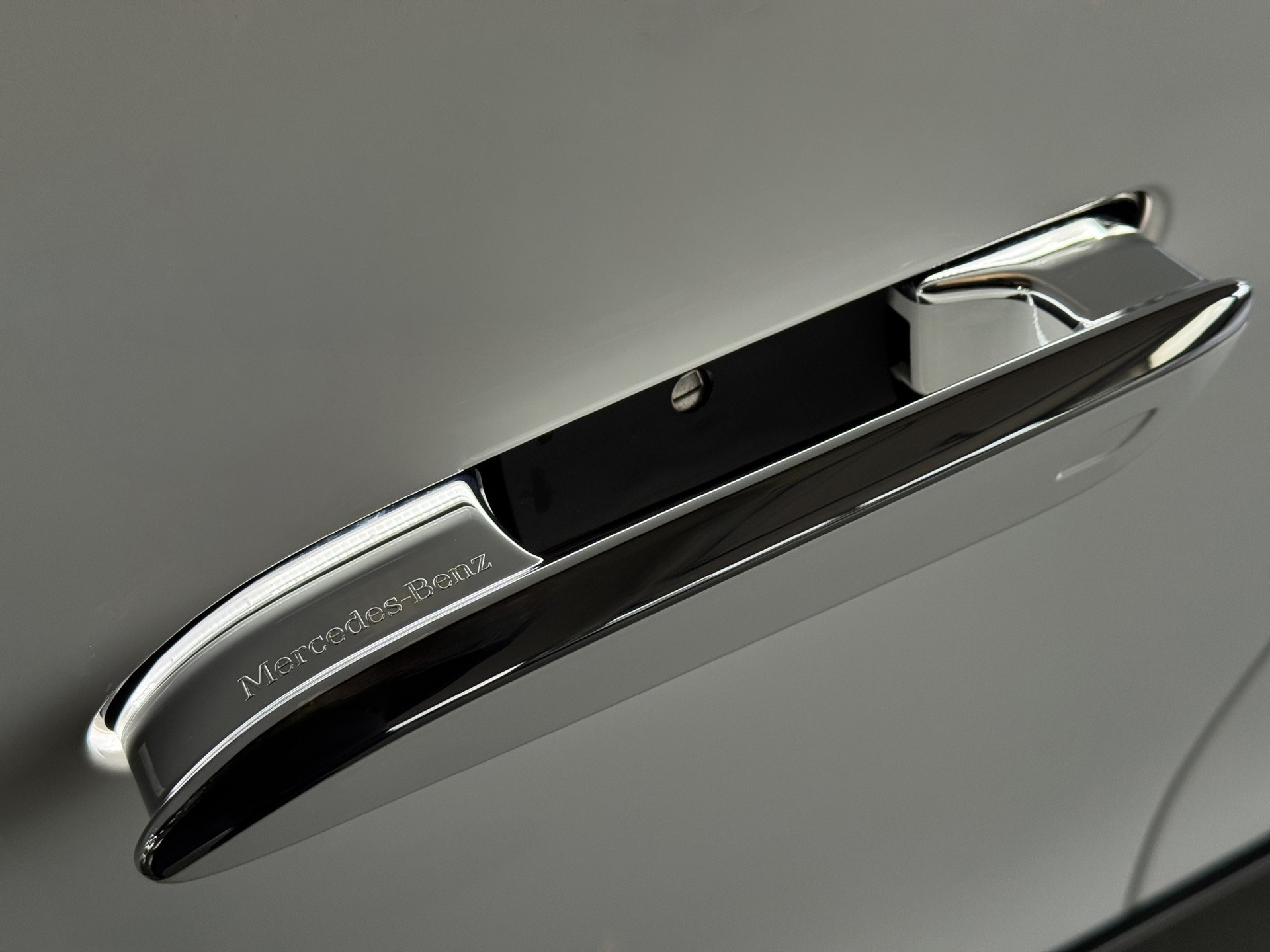 MERCEDES-BENZ E 220 d 9G-Tronic AVANTGARDE Advanced Plus "Pano-DIGITAL LIGHT-360°Kamera"-image-5