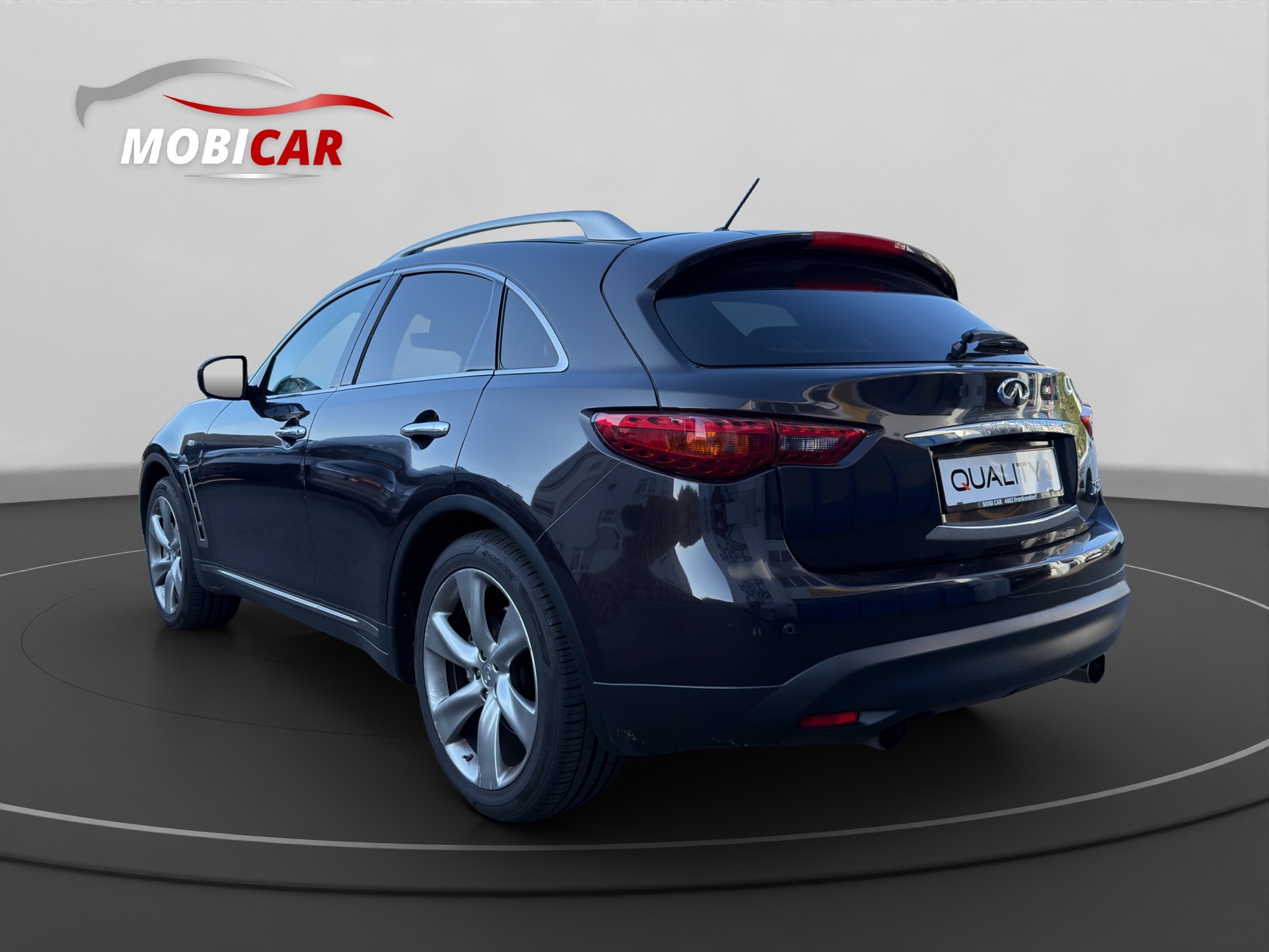 INFINITI FX30d S Premium AWD Automatic-image-2