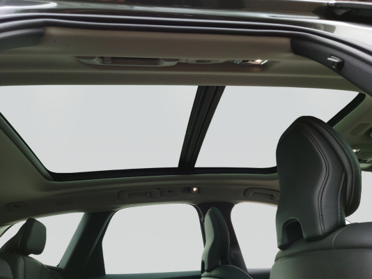 VOLVO XC60 T6 eAWD Inscription-image-7