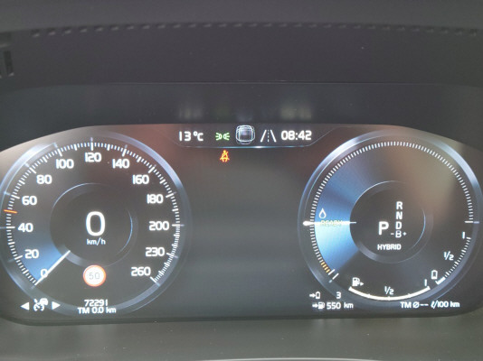 VOLVO XC60 T6 eAWD Inscription-image-11