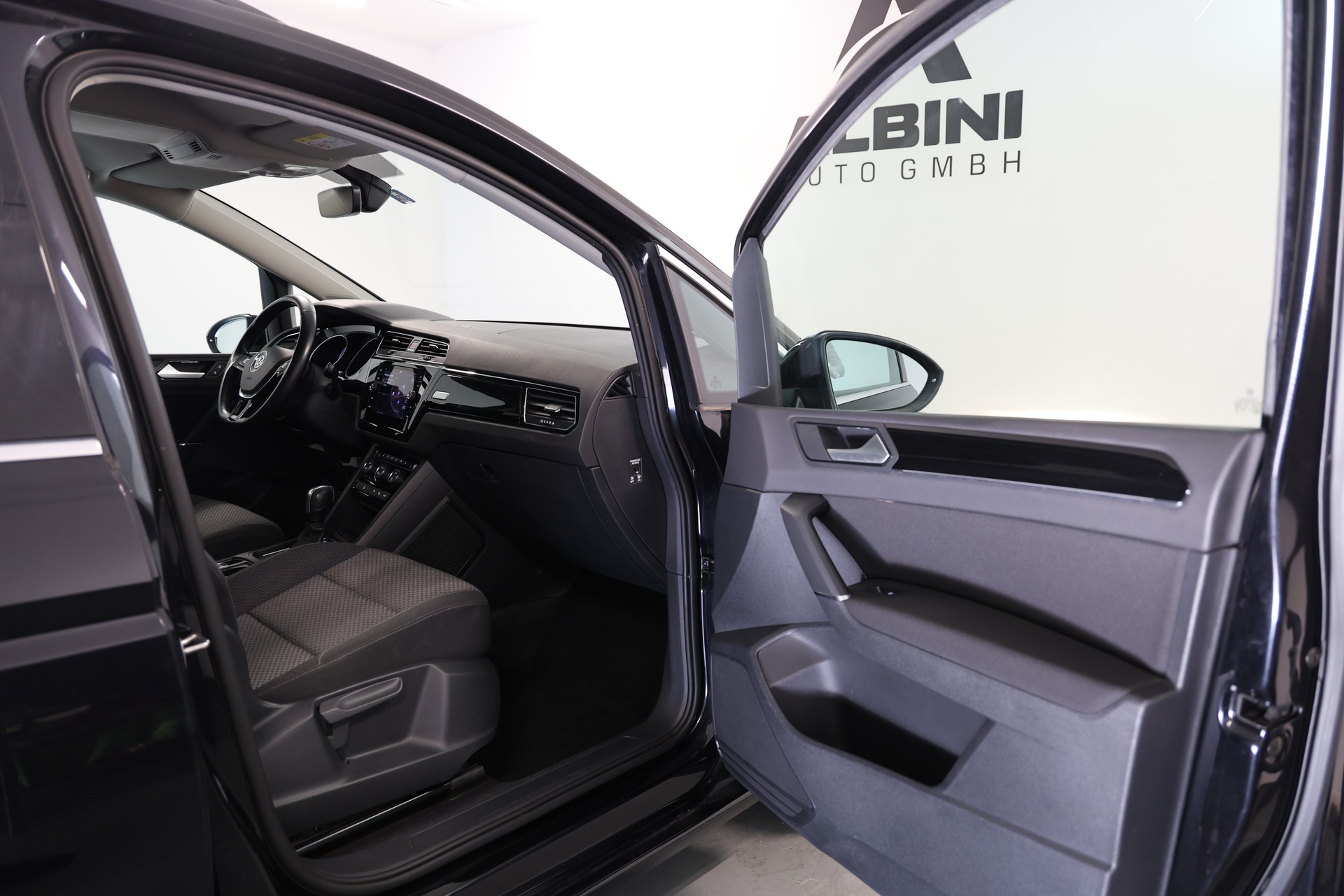 VW Touran 2.0 TDI SCR Comfortline DSG *7-Sitzer*-image-10