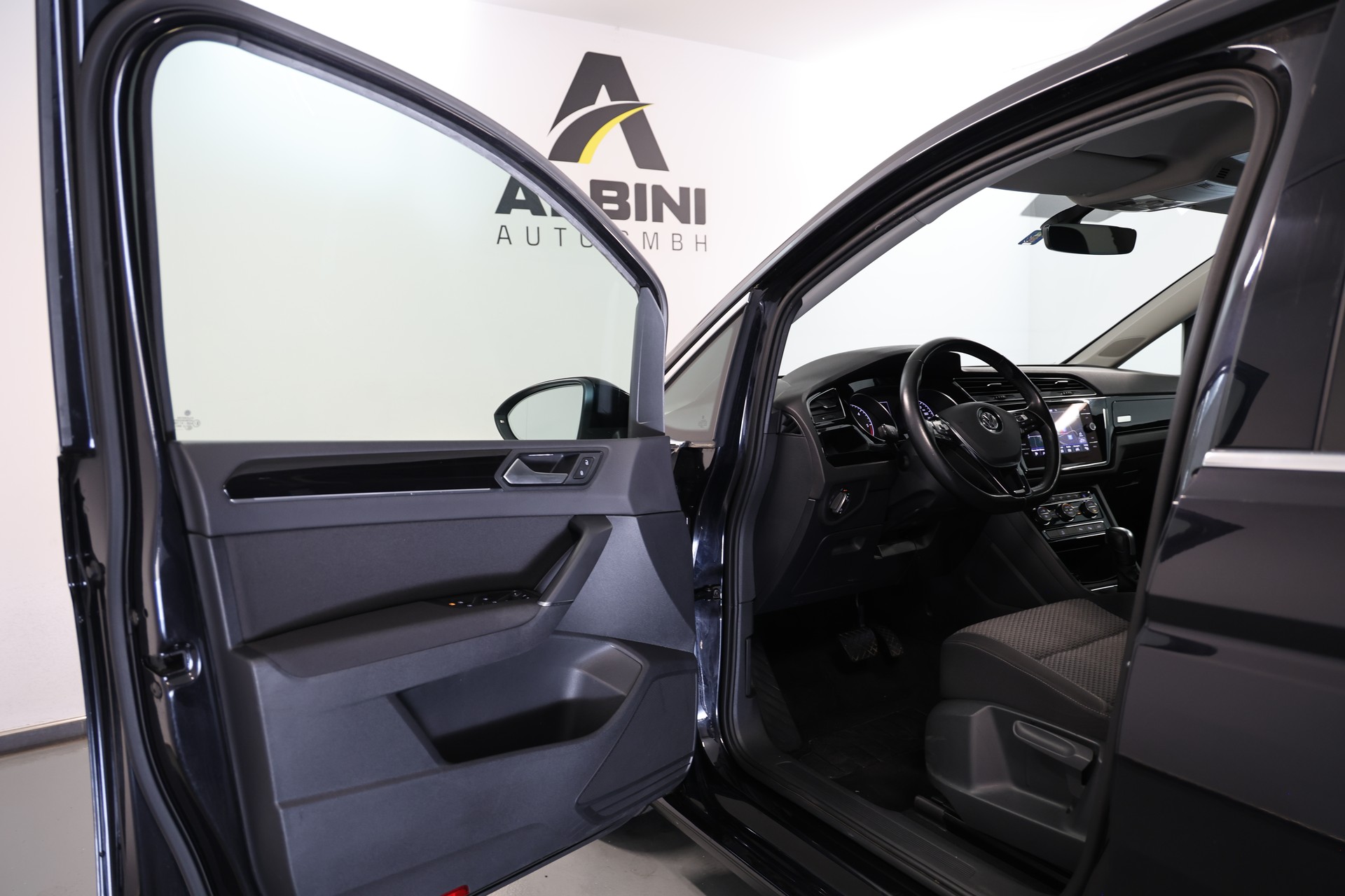 VW Touran 2.0 TDI SCR Comfortline DSG *7-Sitzer*-image-8