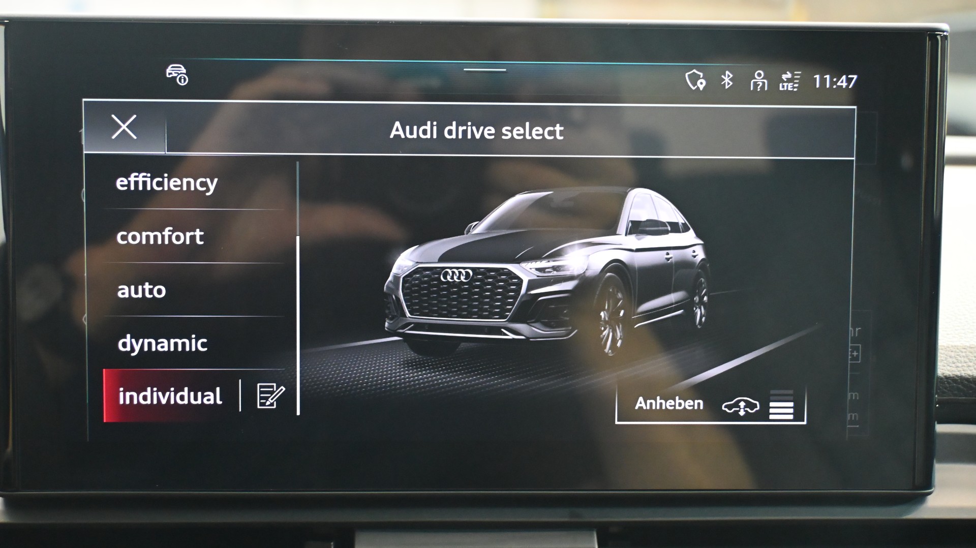 AUDI Q5 50 TFSI e PHEV S line quattro S-tronic-image-10