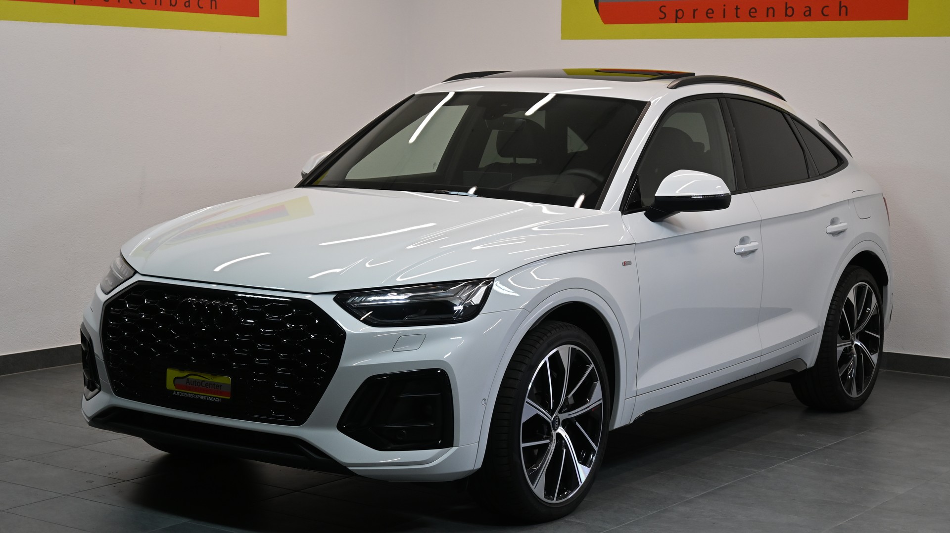AUDI Q5 50 TFSI e PHEV S line quattro S-tronic-image-1