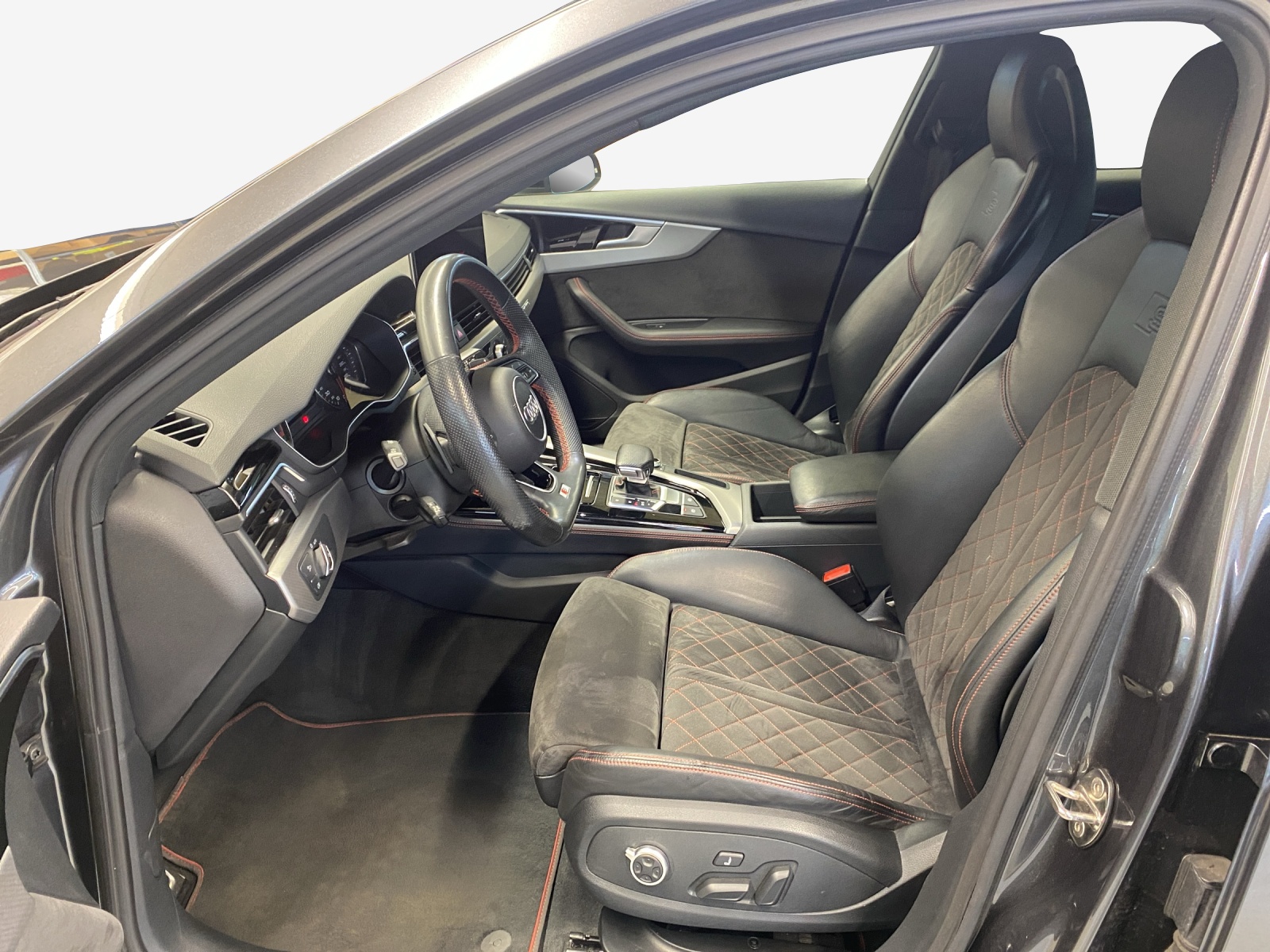 AUDI A4 Limousine 45 TFSI S line S-tronic quattro-image-7
