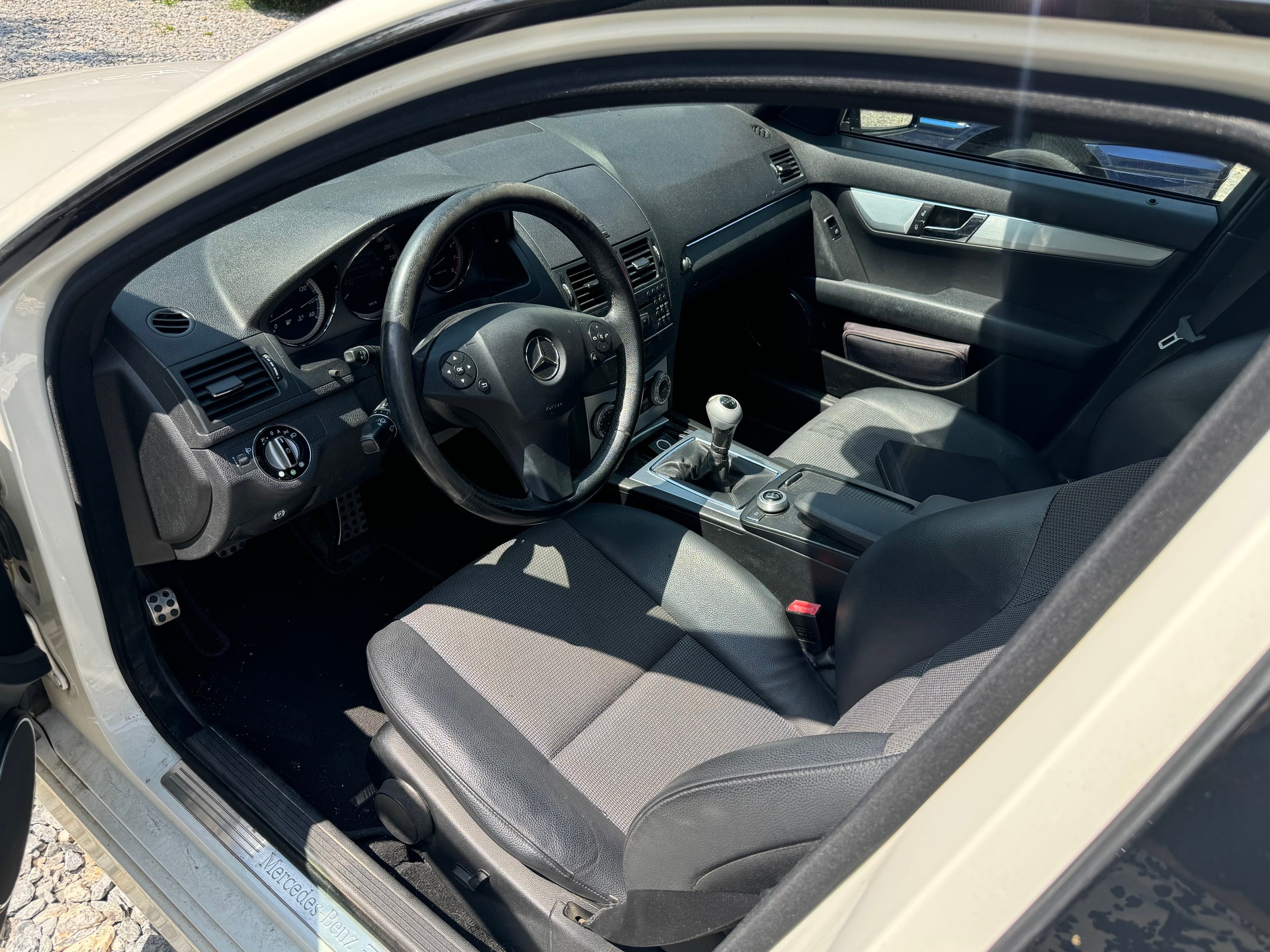 MERCEDES-BENZ C 200 Kompressor Elégance Automatic-image-3