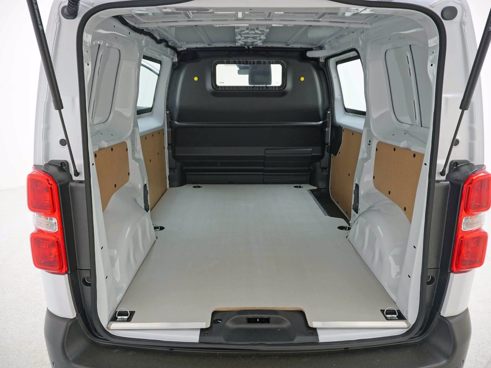 CITROEN Jumpy Kaw. M 2.2 BlueHDi 150 S/S-image-17