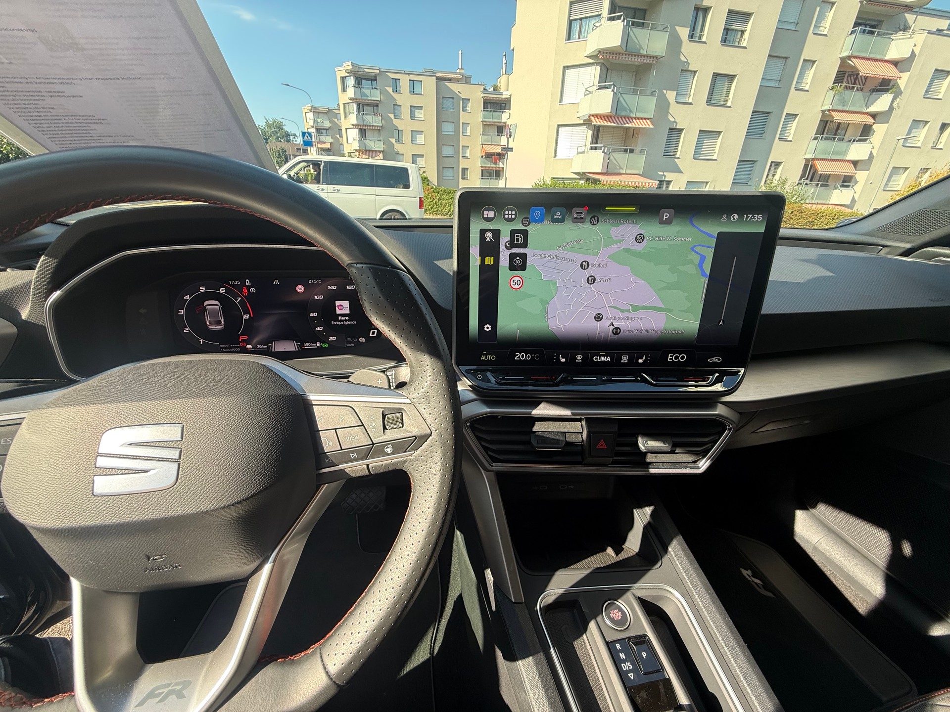 SEAT Leon ST 1.5 eHybrid pHEV DSG FR-image-5