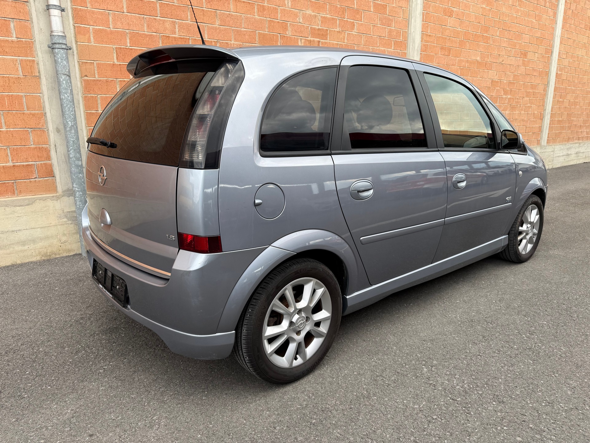OPEL Meriva 1.8i 16V Cosmo-image-1