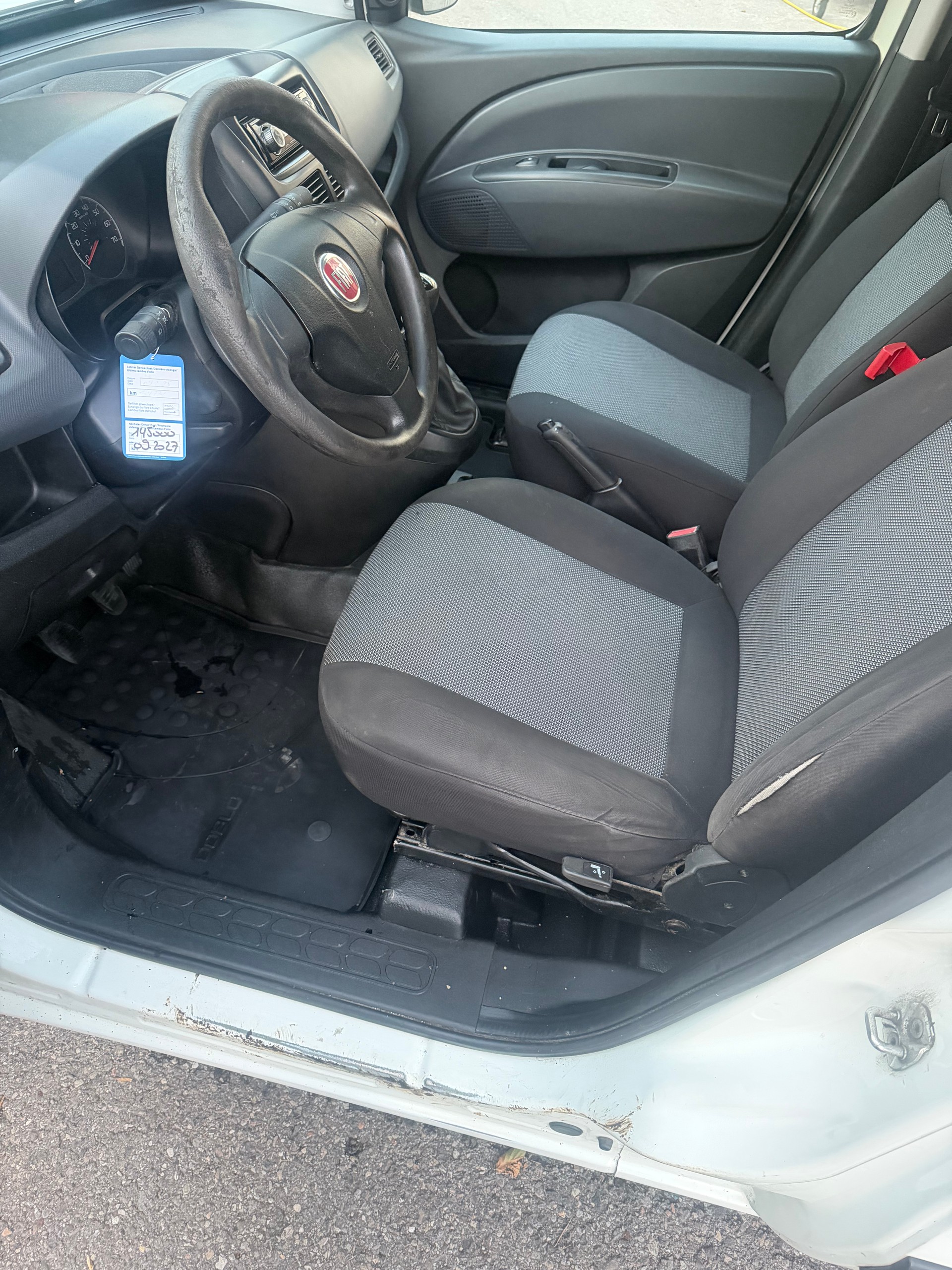 FIAT Doblò 1.4 16V Cargo Swiss-image-4