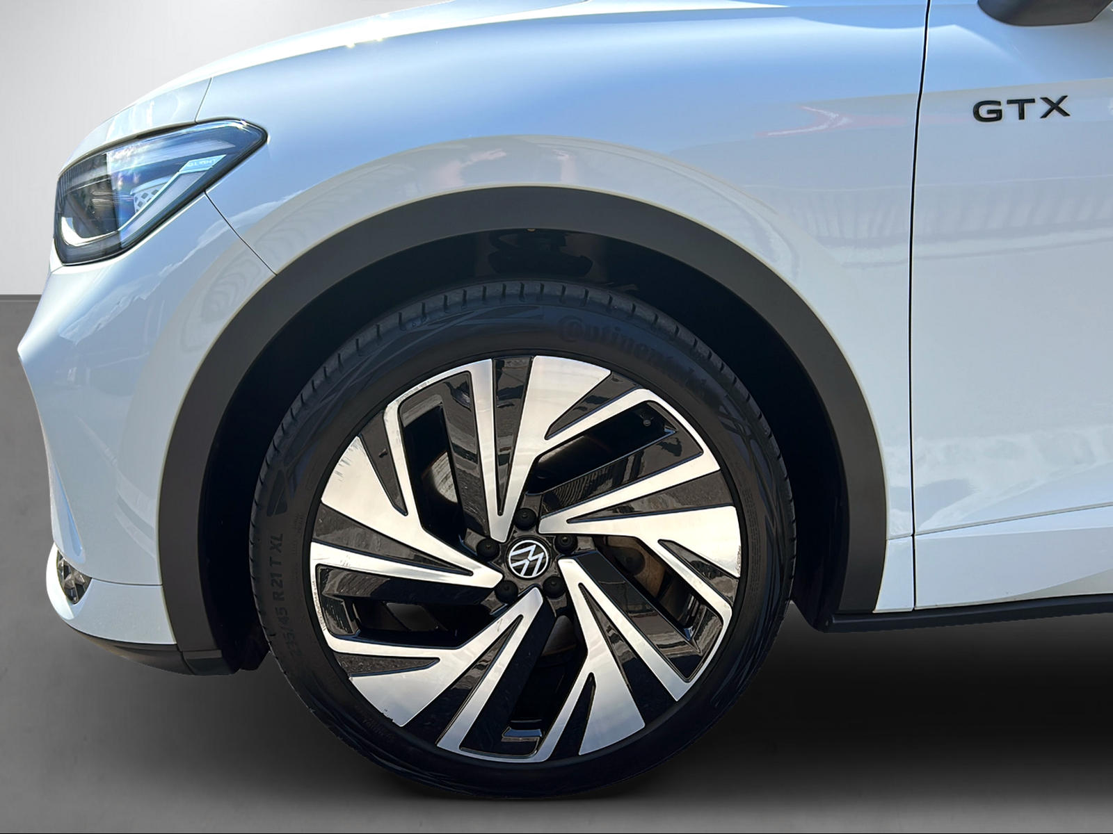 VW ID.4 GTX-image-6