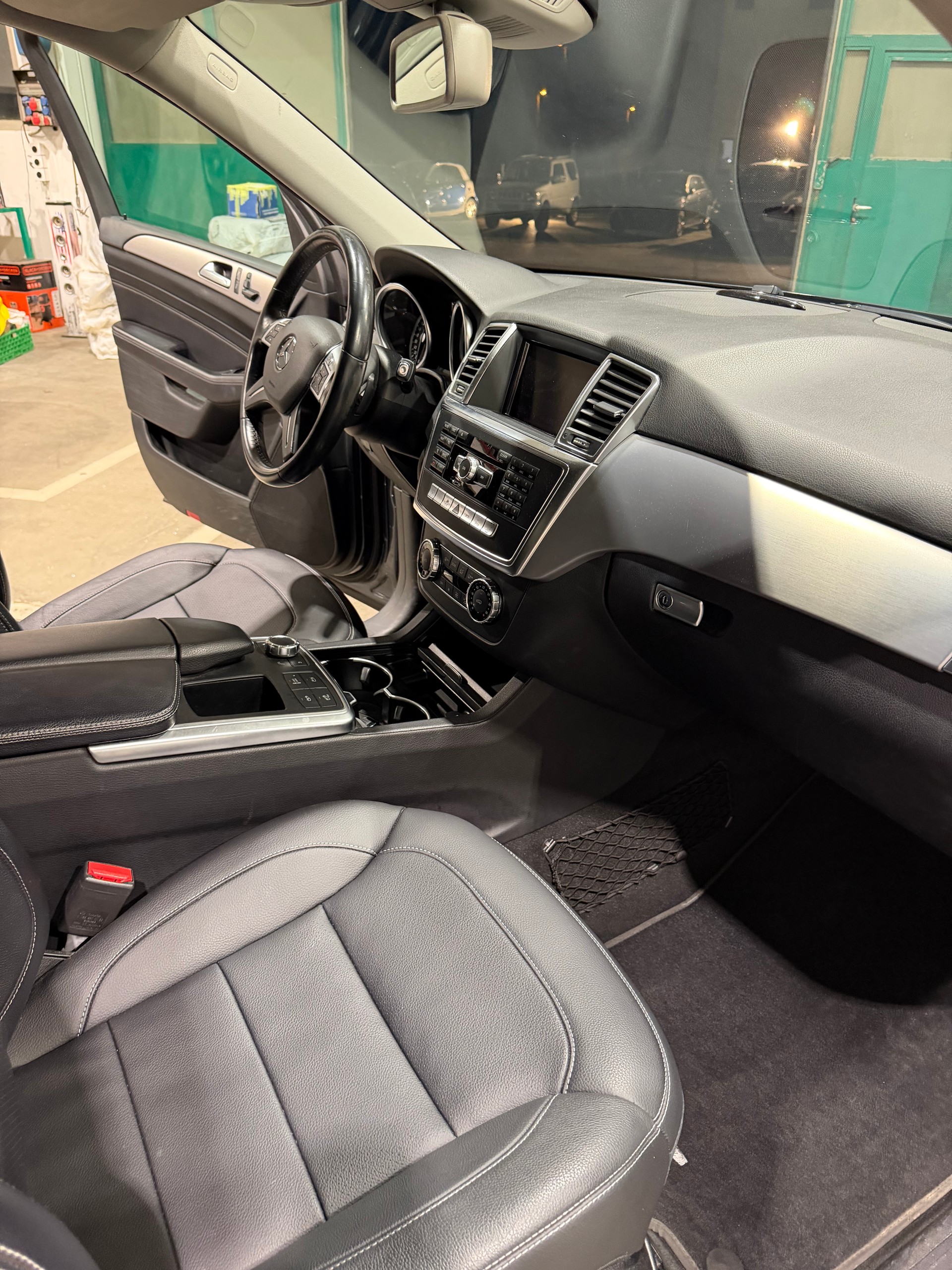 MERCEDES-BENZ ML 500 Executive 4Matic 7G-Tronic-image-15
