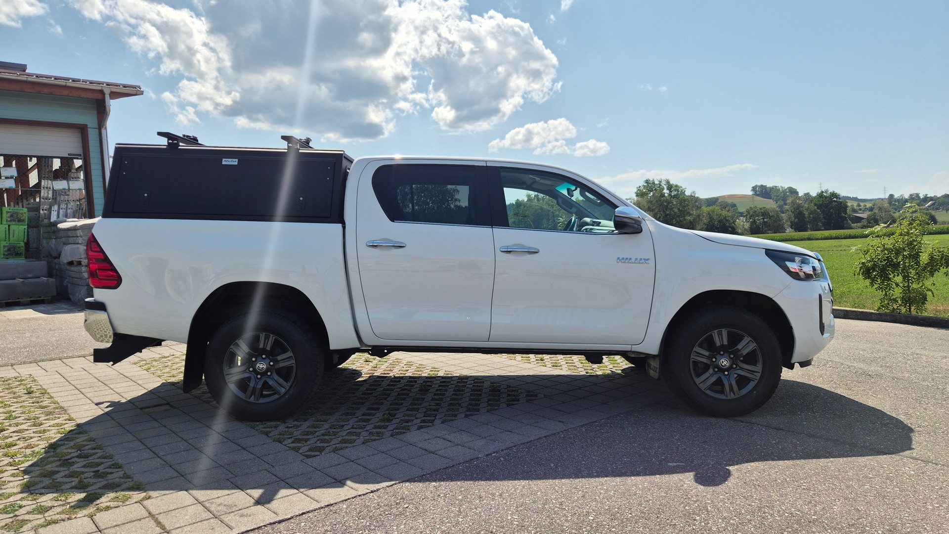 TOYOTA Hilux 2.4D-4D Style Double Cab 4x4 A-image-4