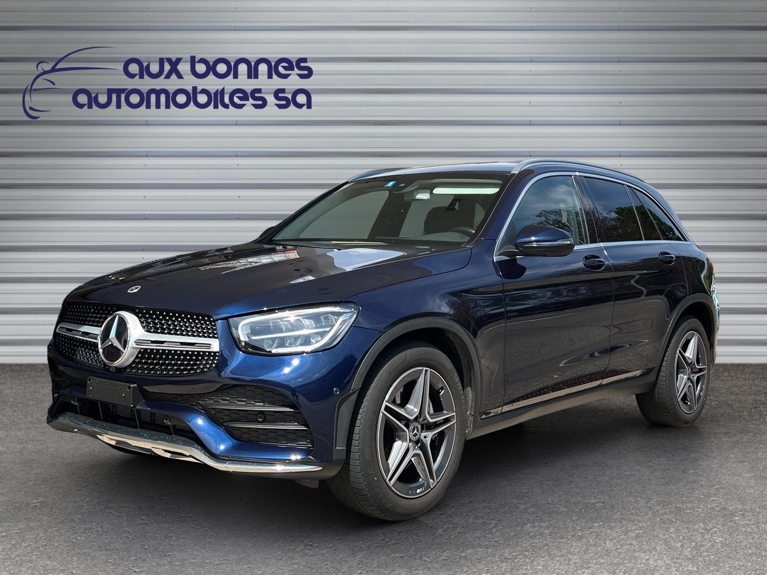 MERCEDES-BENZ GLC 300 AMG Line 4Matic 9G-Tronic-image-0