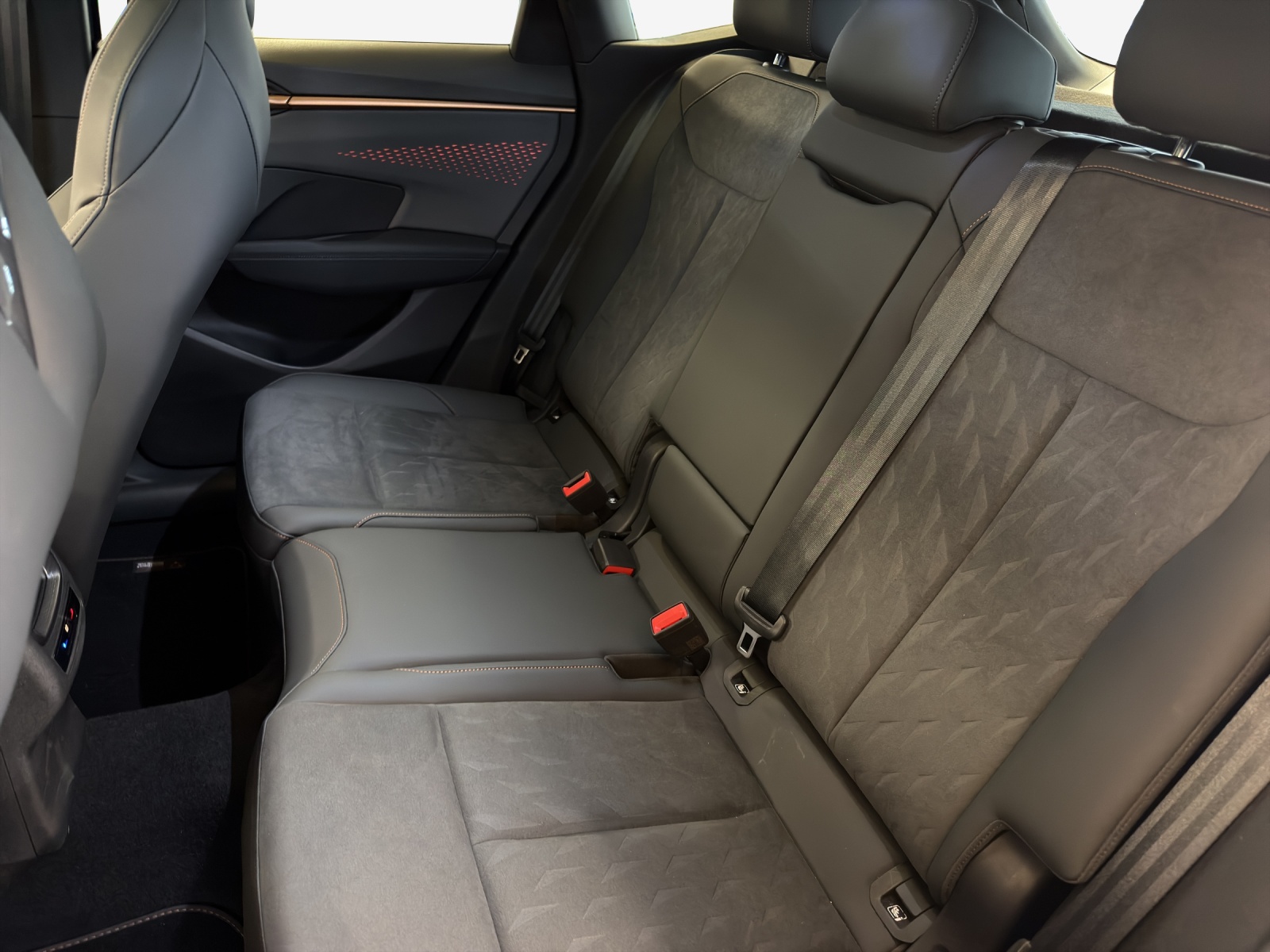 CUPRA Terramar 2.0 TSI DSG 4Drive VZ-image-11