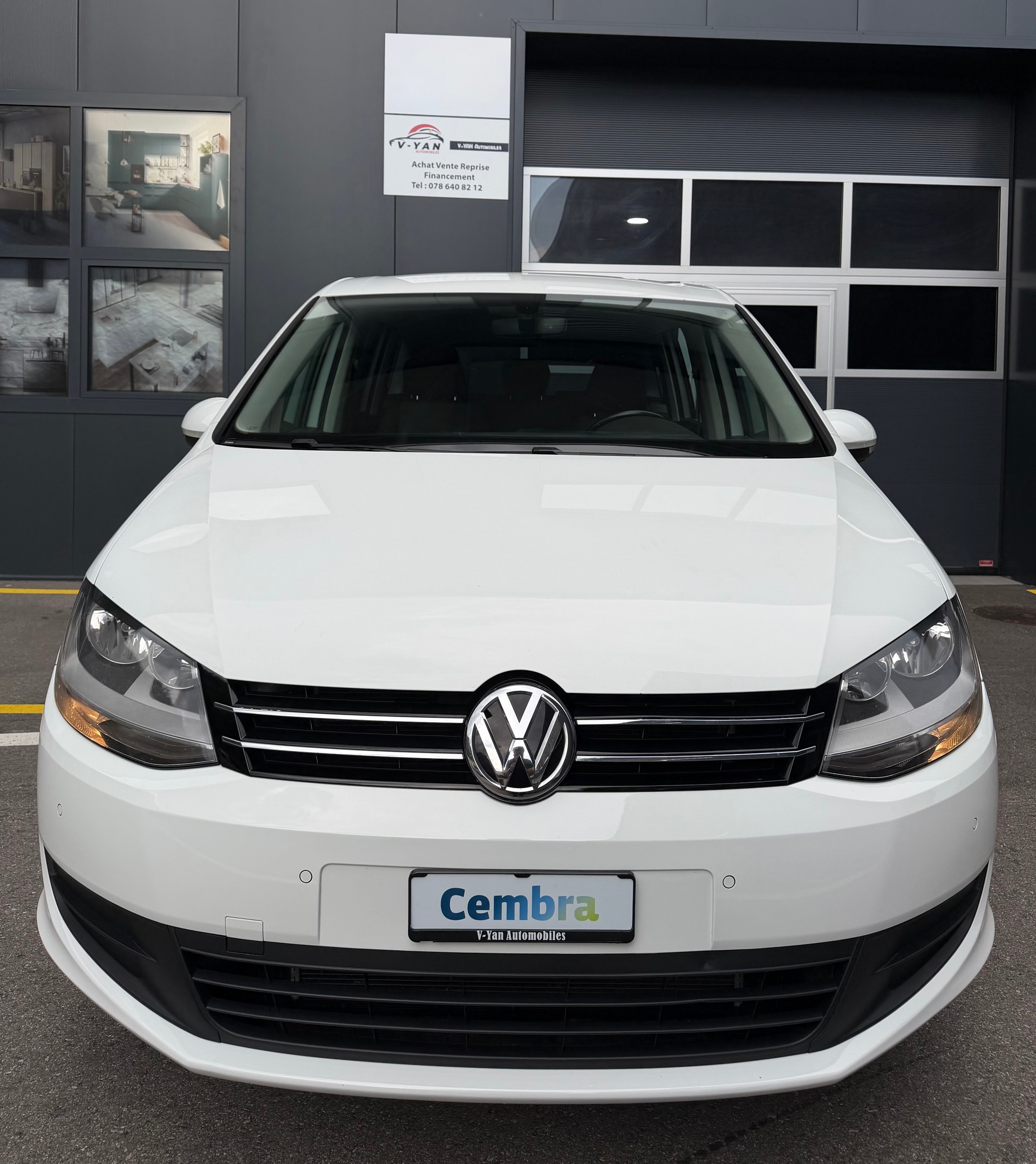 VW Sharan 2.0 TDI BMT Comfortline DSG 7Place-image-2