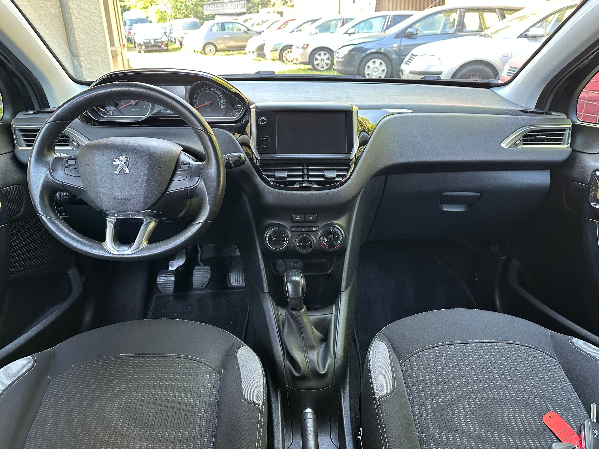 PEUGEOT 208 1.2 VTI Style FIXPREIS-image-16
