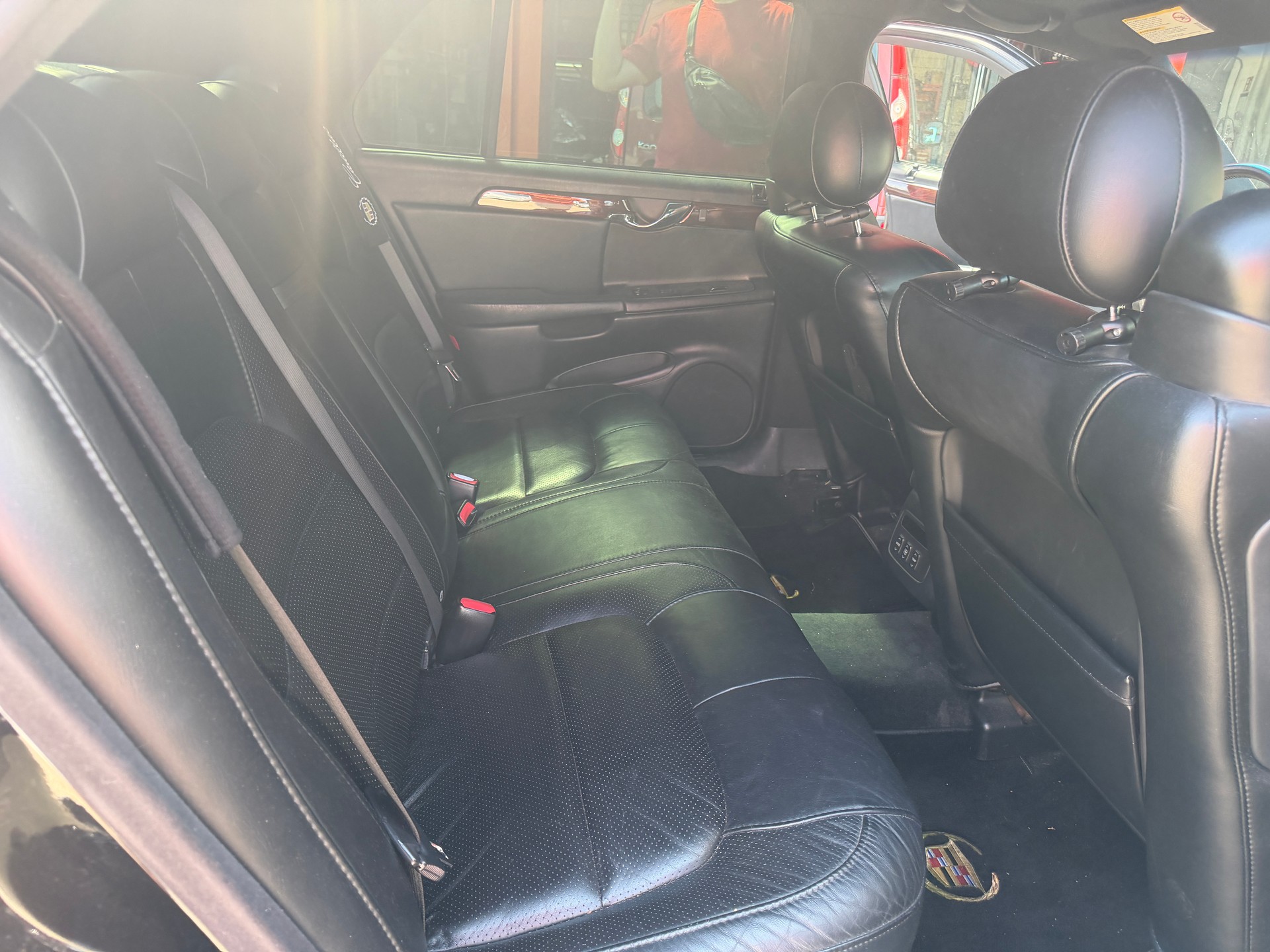CADILLAC DEVILLE-image-10