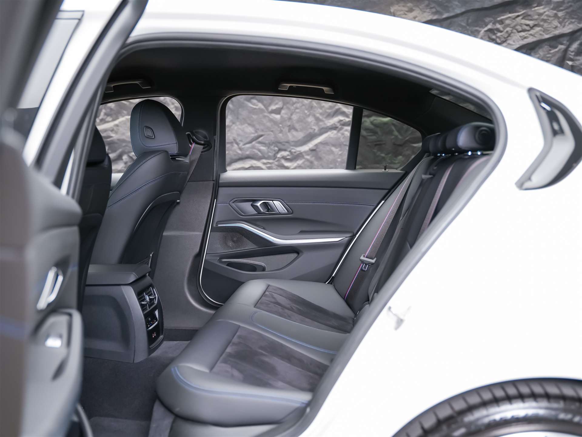BMW M340i xDrive Steptronic M Sport Pro *20" Felgen*Standheizung*Head-Up*M-Fahrwerk*-image-11