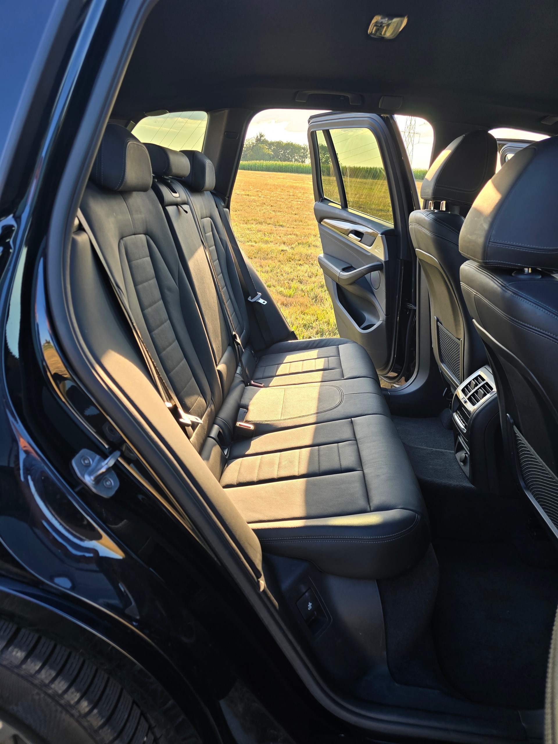 BMW 25d xDrive paddles-image-8