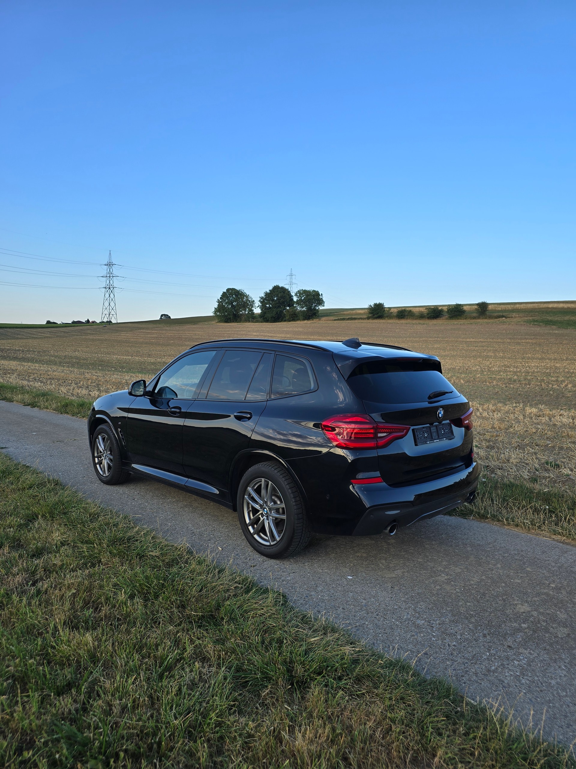 BMW 25d xDrive paddles-image-2