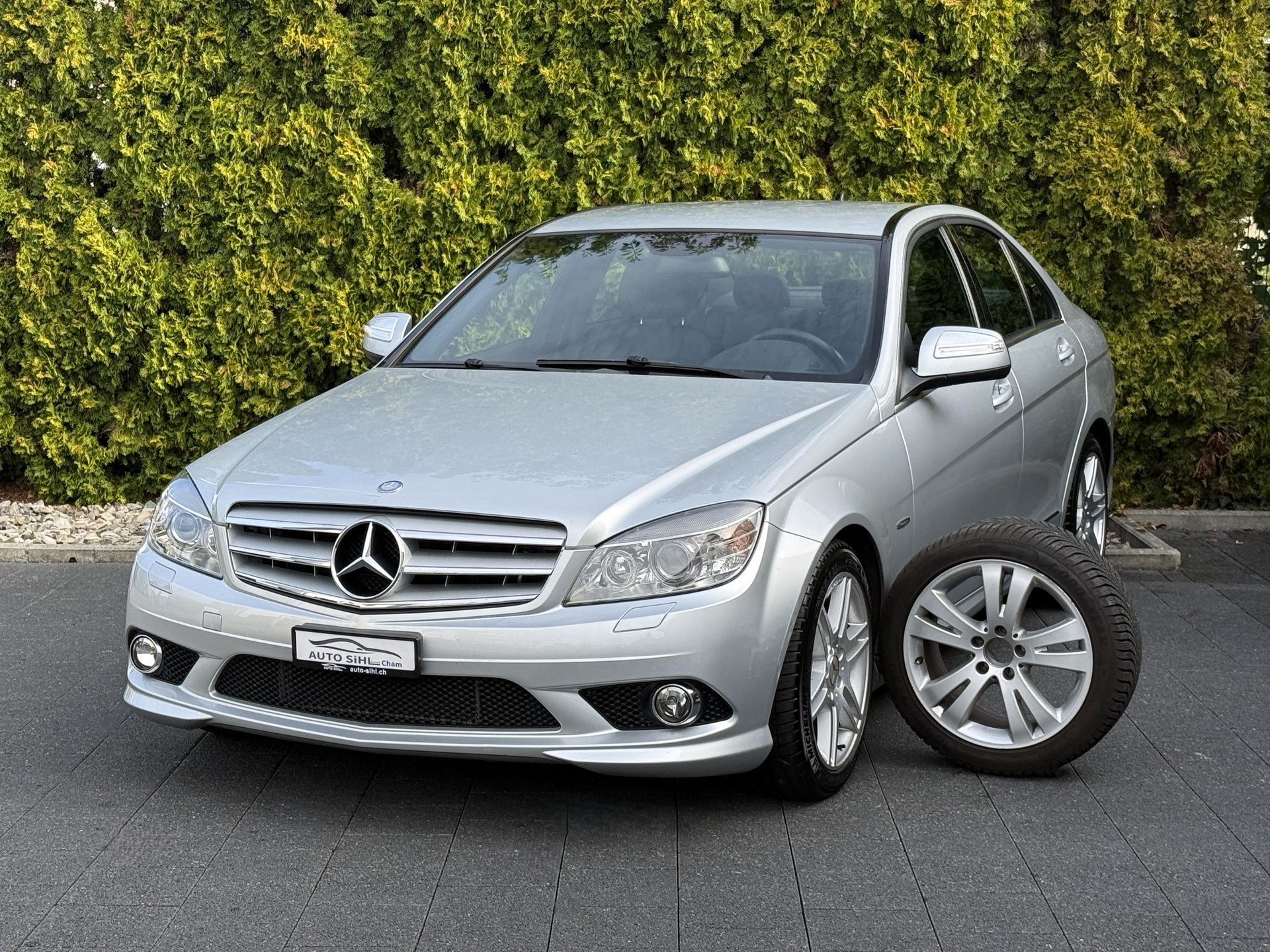 MERCEDES-BENZ C 300 (280) AMG Styling 7G-Tronic / 1.Hand / Einzelstück / Komplette Mercedes Historie-image-1