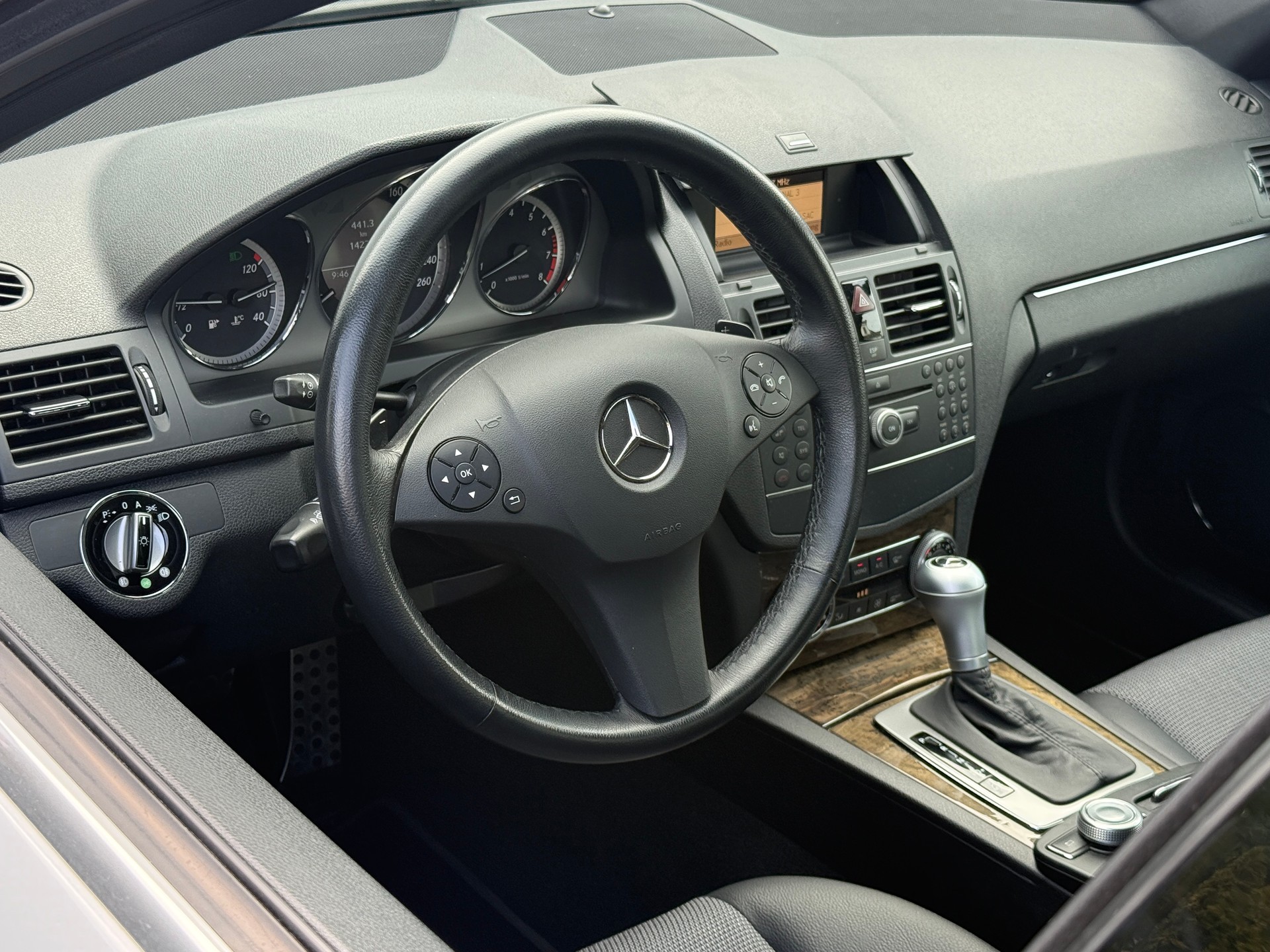 MERCEDES-BENZ C 300 (280) AMG Styling 7G-Tronic / 1.Hand / Einzelstück / Komplette Mercedes Historie-image-16