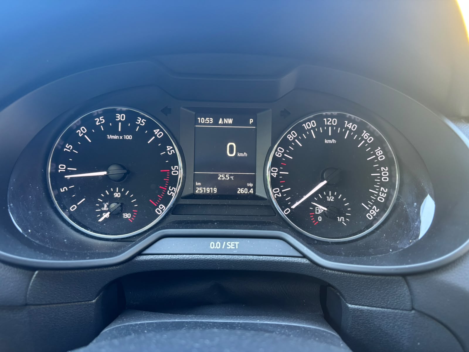 SKODA Octavia Combi 1.6 TDI Ambition DSG-image-5