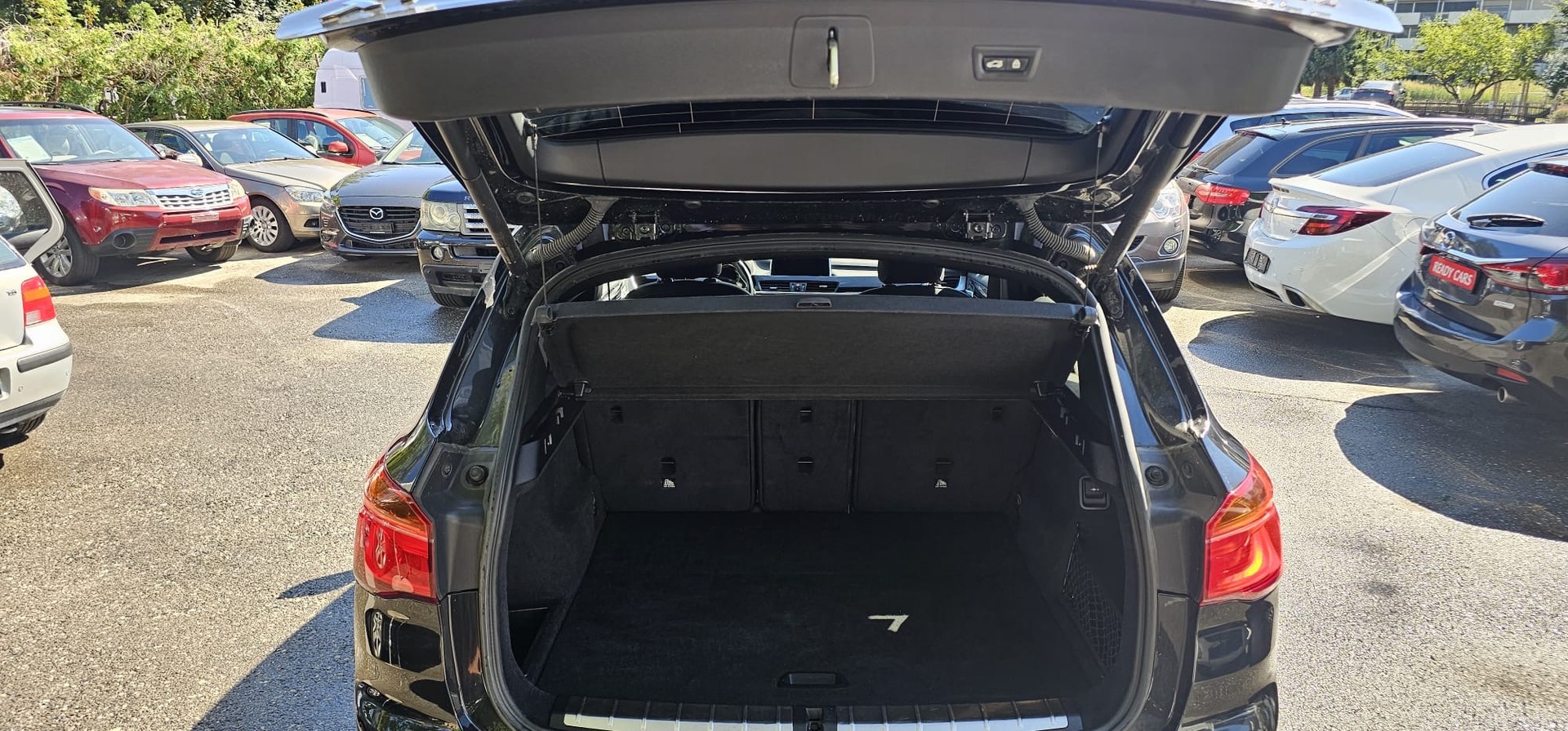 BMW X1 xDrive 18d Essential Edition Steptronic-image-8