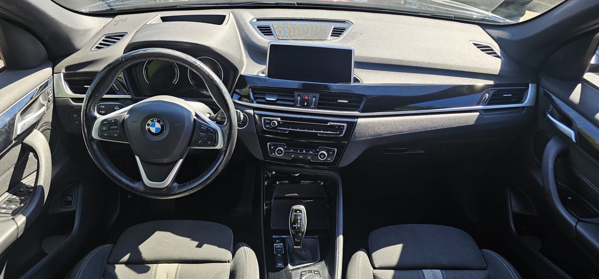 BMW X1 xDrive 18d Essential Edition Steptronic-image-11