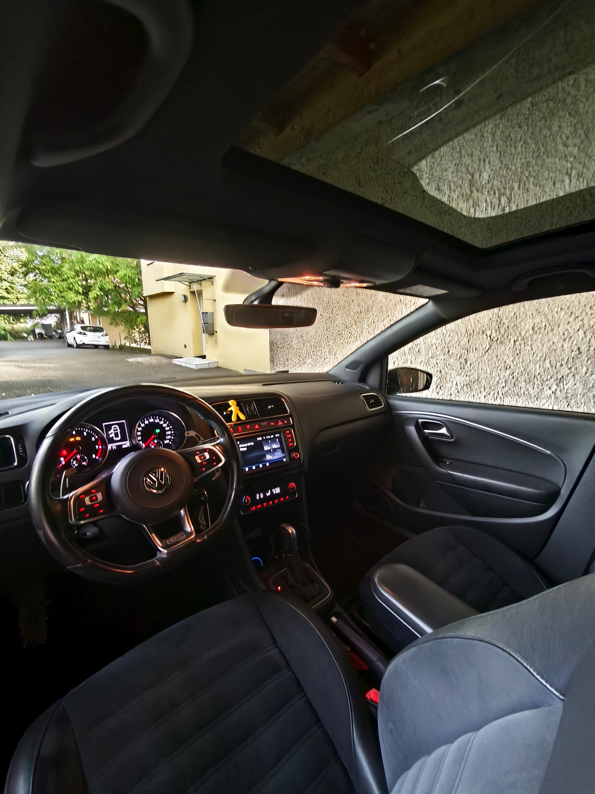 VW 1.4 TSI BlueGT DSG-image-2