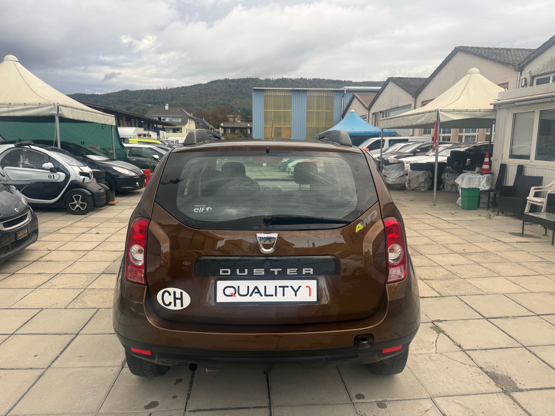 DACIA Duster 1.6 Lauréate 4x4-image-4