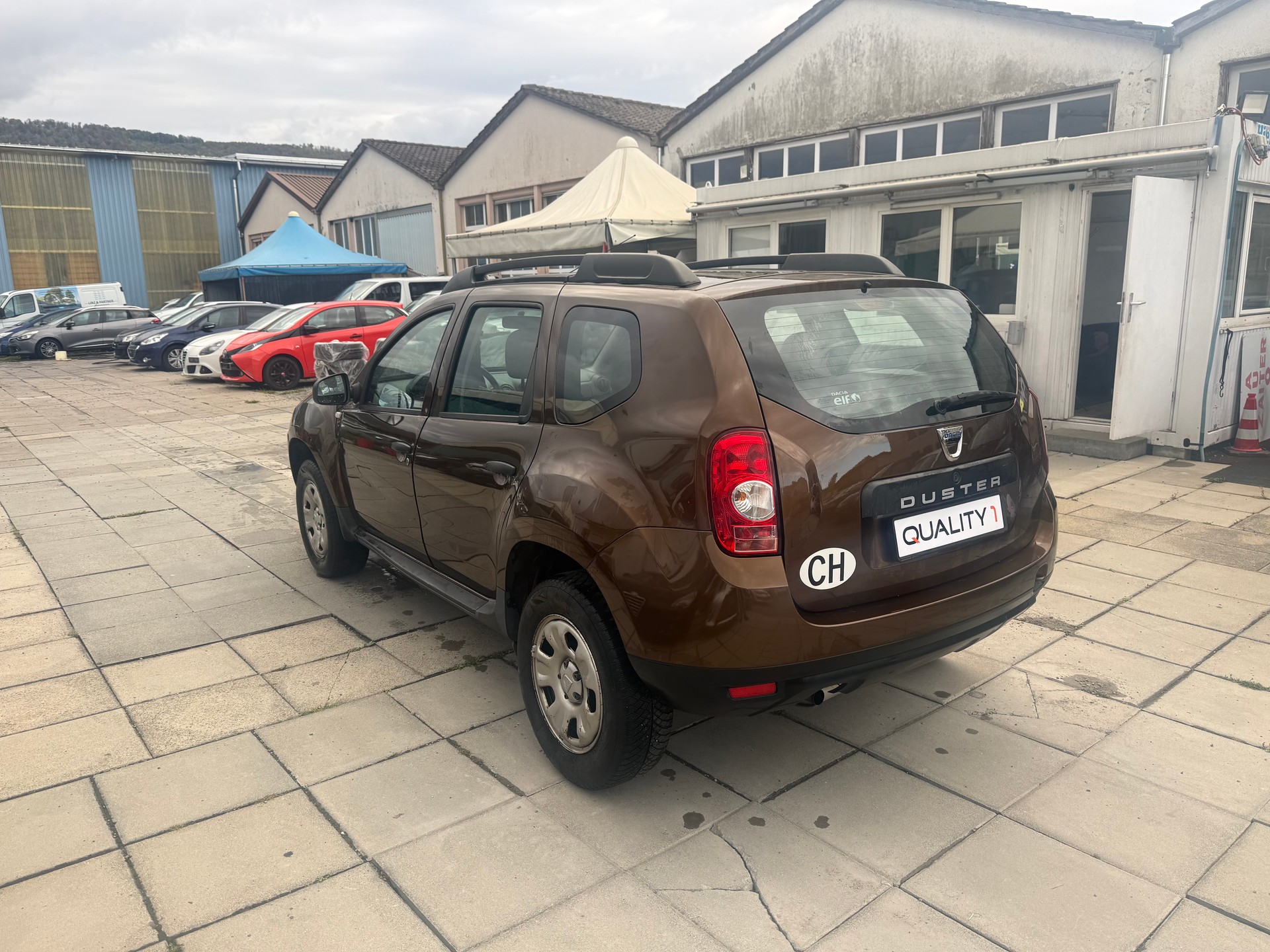 DACIA Duster 1.6 Lauréate 4x4-image-5
