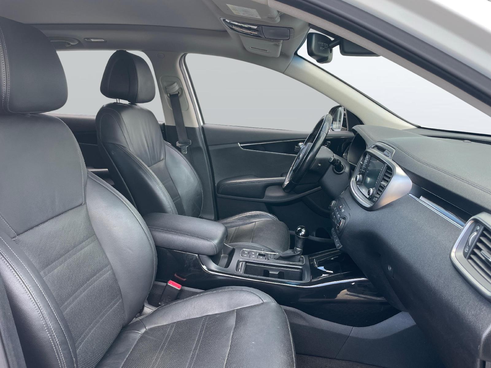 KIA Sorento 2.2 CRDi Style 3000KG AHK-image-9