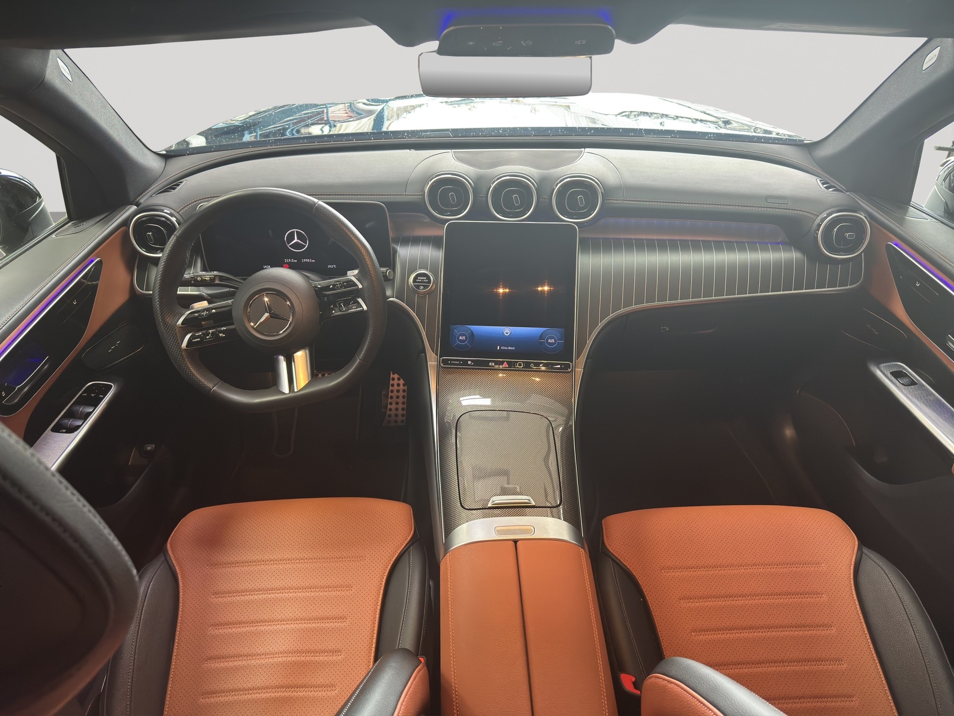 MERCEDES-BENZ GLC 220 d 4Matic 9G-Tronic Night-image-14