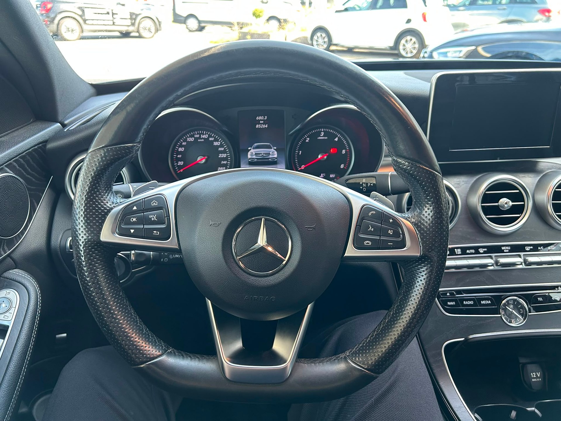 MERCEDES-BENZ C 250 BlueTEC AMG Line 4Matic 7G-Tronic-image-9