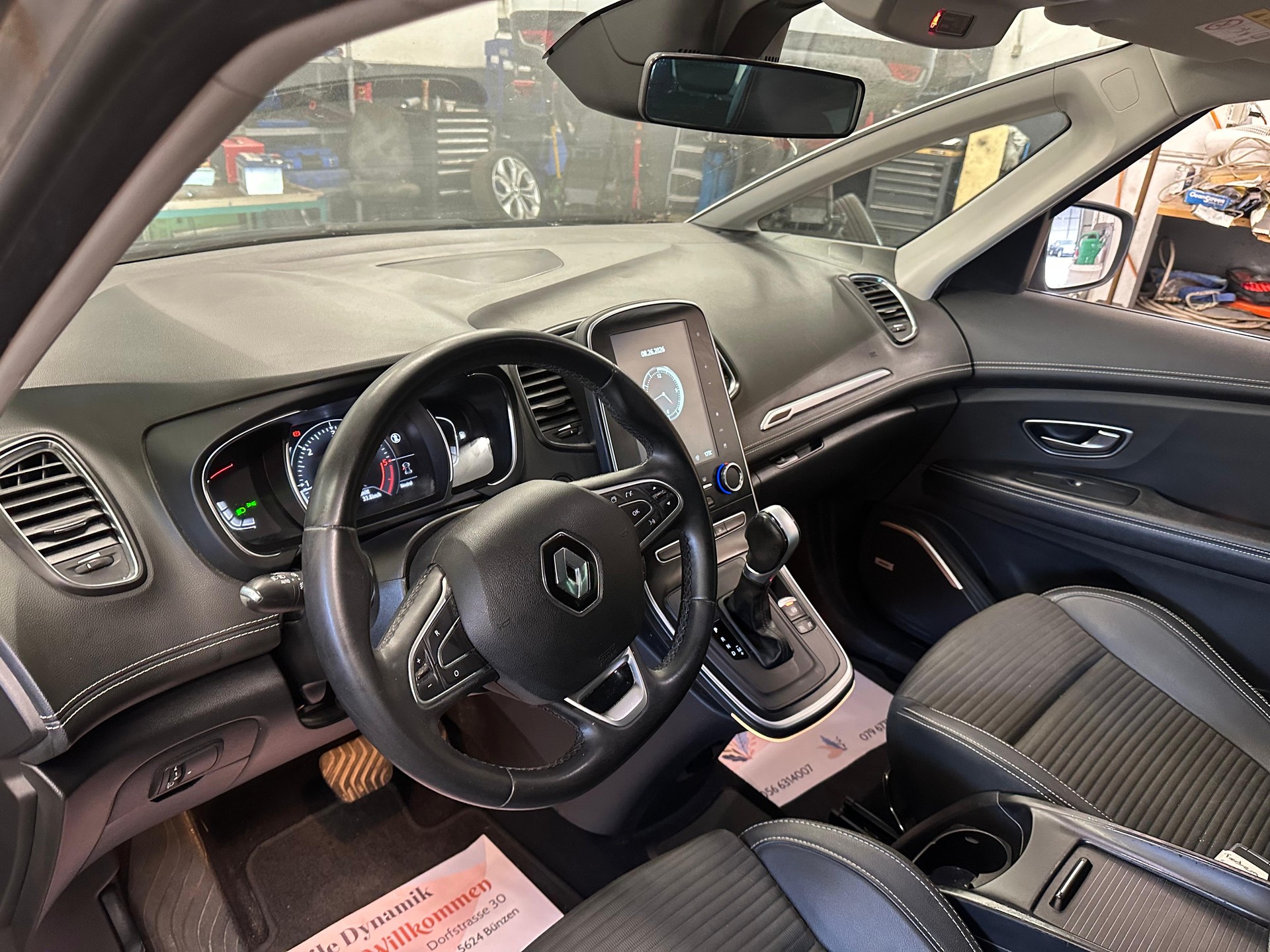 RENAULT Grand Scénic 1.8 dCi Intens EDC-image-6