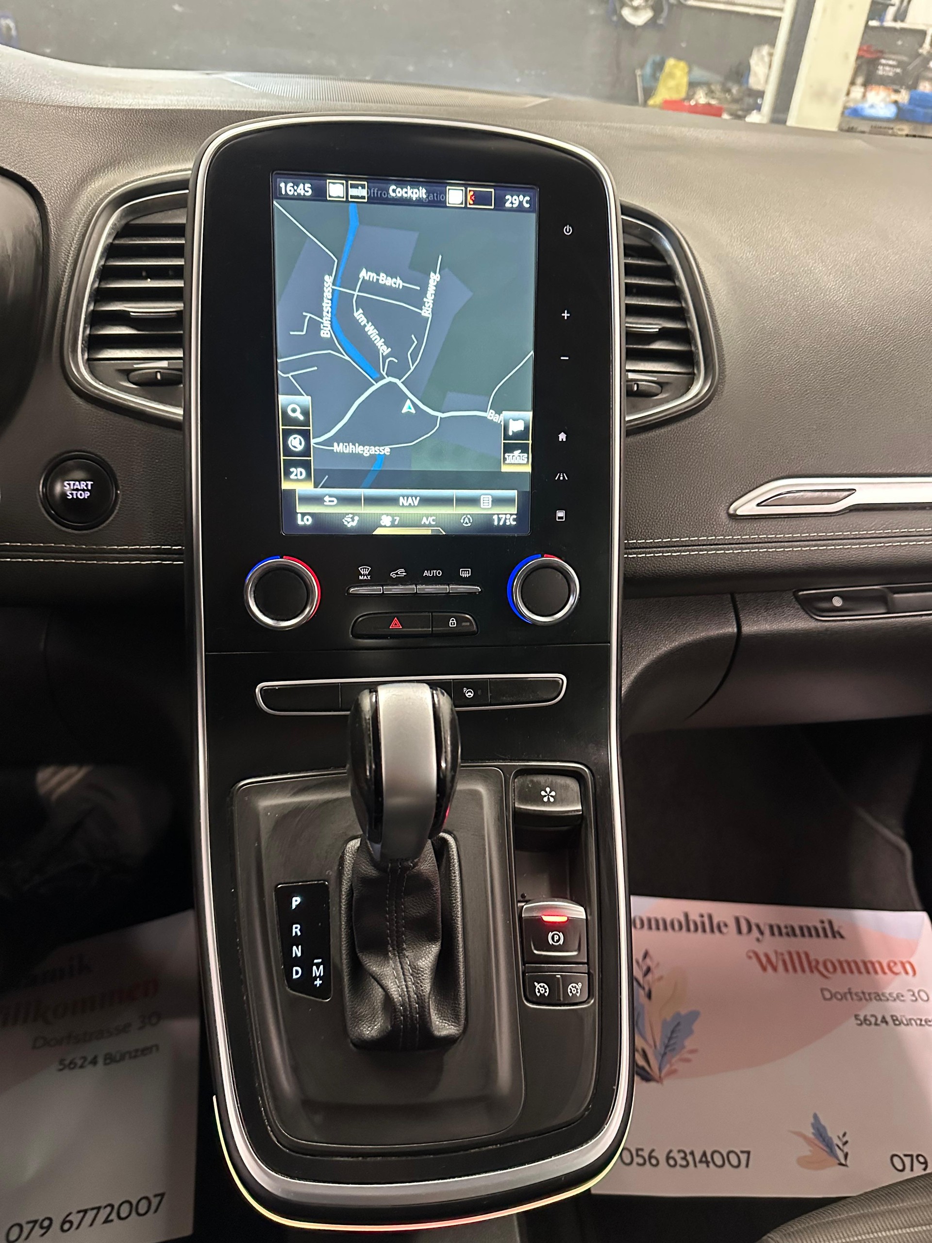 RENAULT Grand Scénic 1.8 dCi Intens EDC-image-9