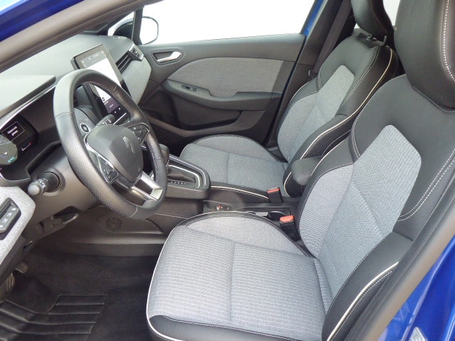 RENAULT Clio 1.0 Techno X-Tronic-image-5