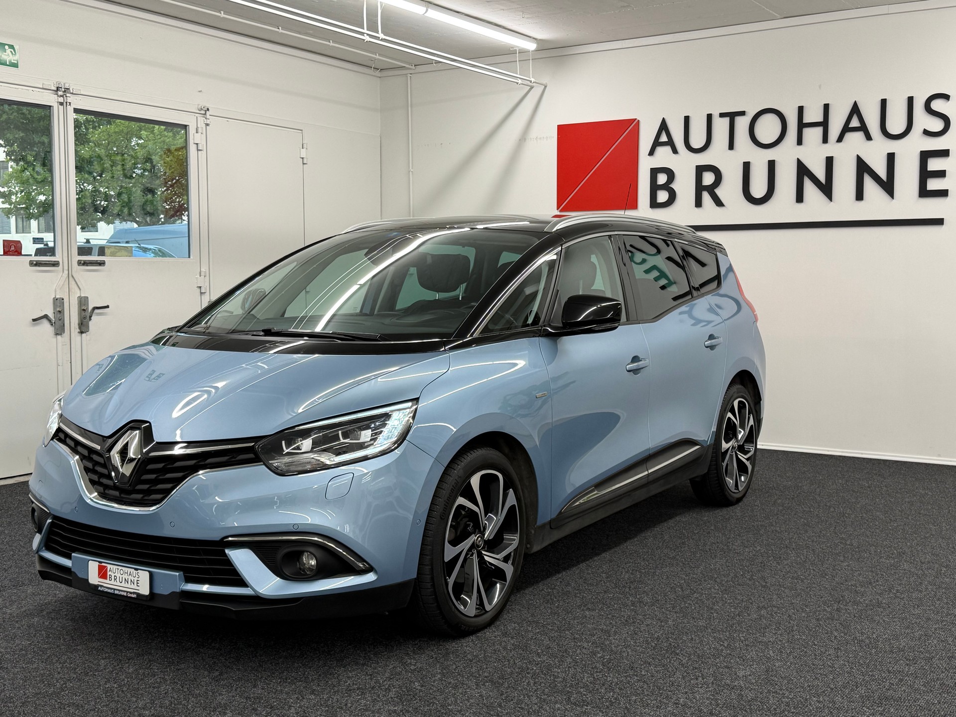 RENAULT Grand Scénic 1.6 dCi Bose EDC-image-0