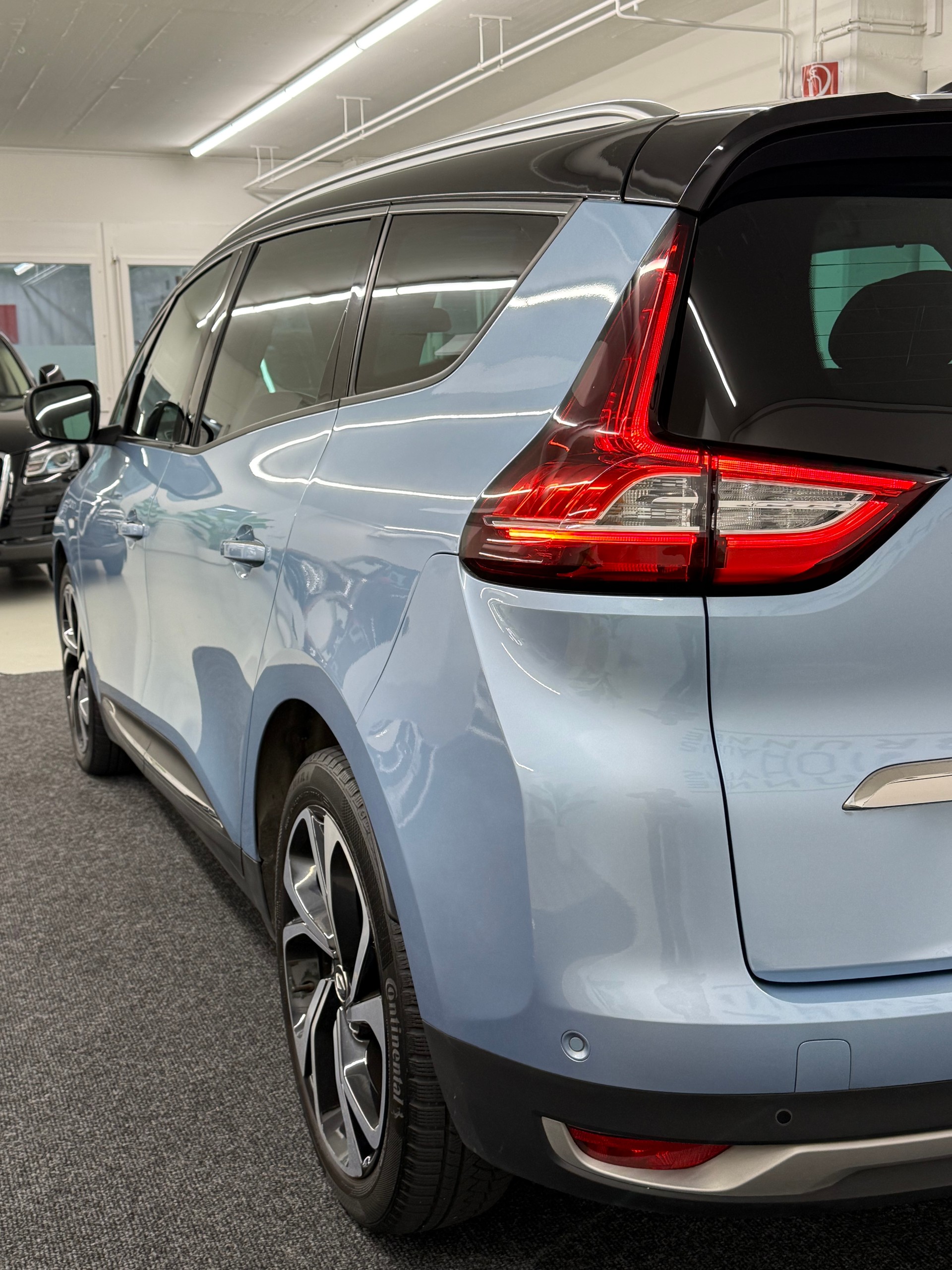RENAULT Grand Scénic 1.6 dCi Bose EDC-image-7
