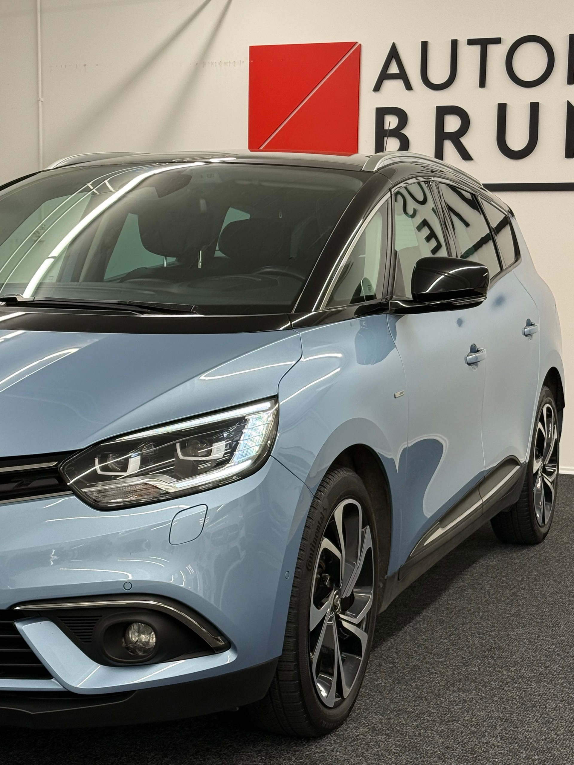 RENAULT Grand Scénic 1.6 dCi Bose EDC-image-8