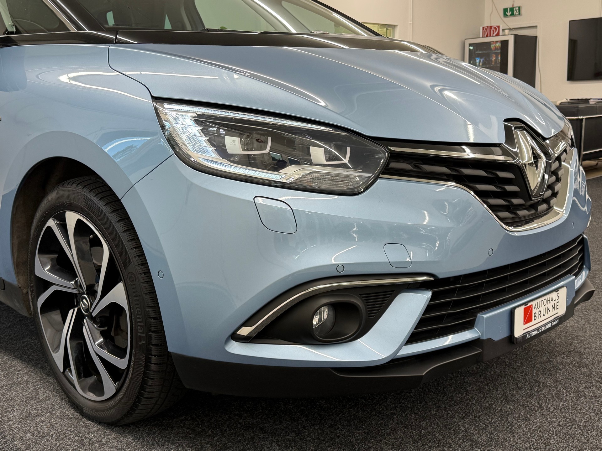 RENAULT Grand Scénic 1.6 dCi Bose EDC-image-11