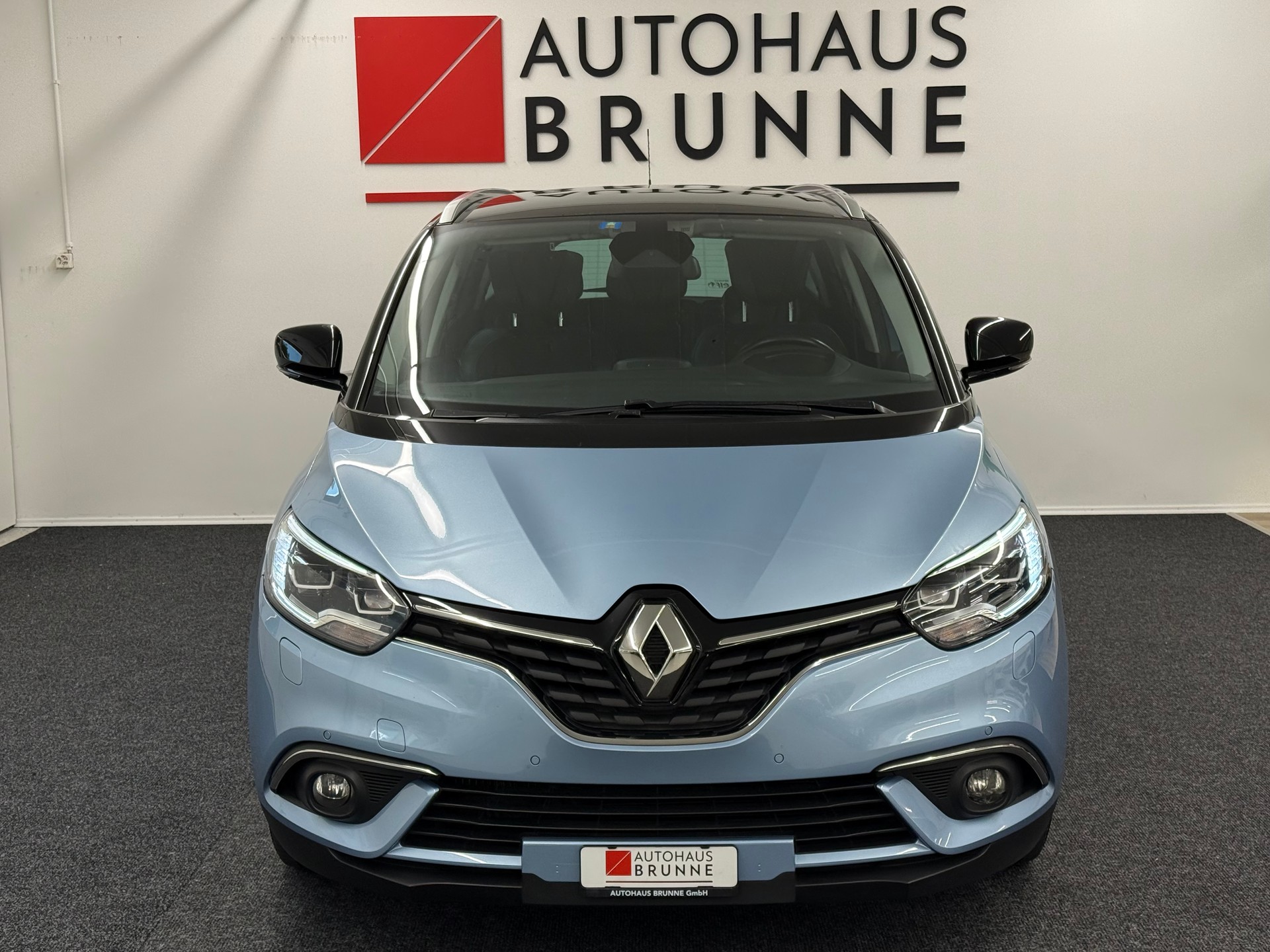 RENAULT Grand Scénic 1.6 dCi Bose EDC-image-1