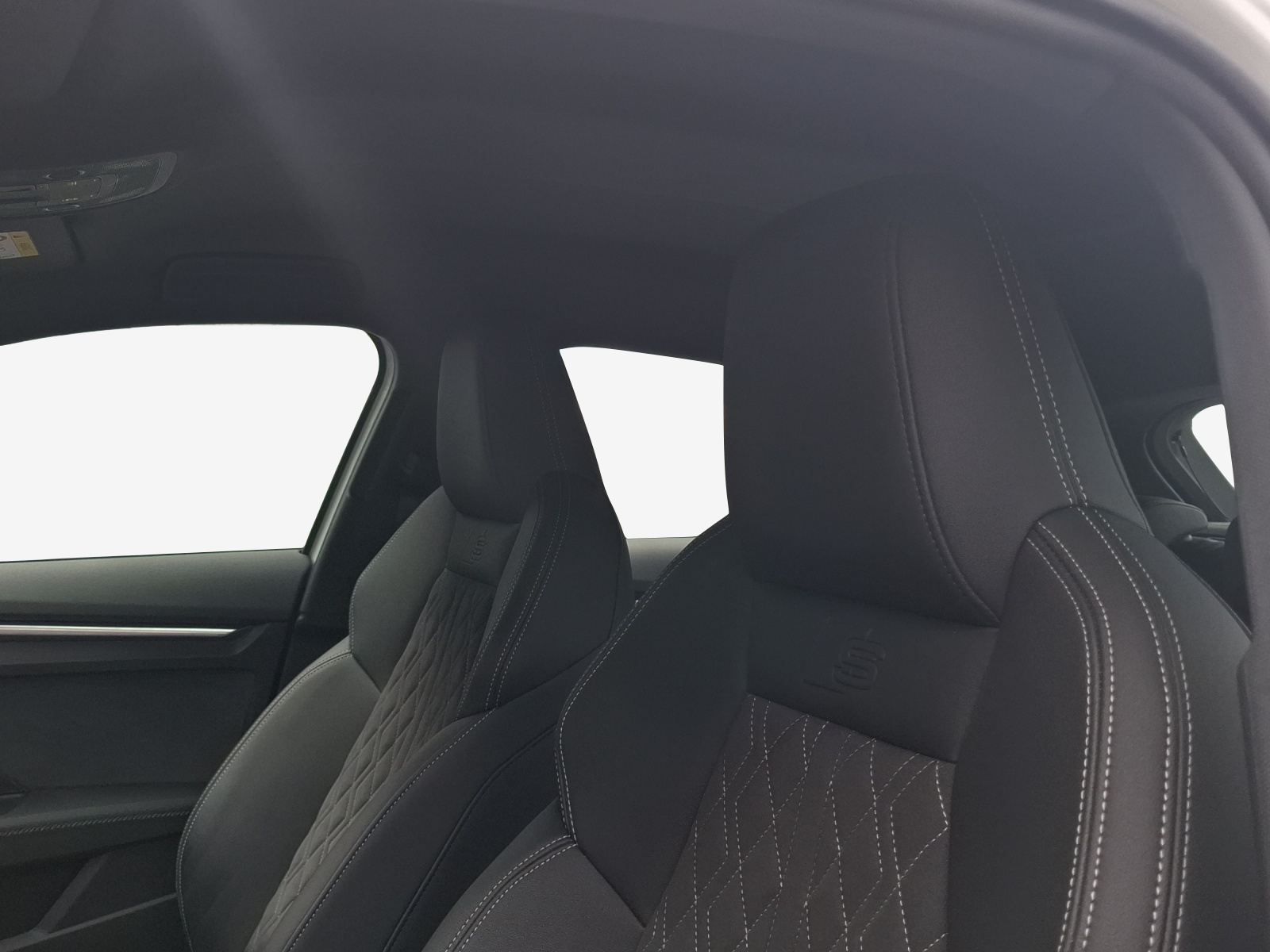 AUDI A3 Sportback 35 TFSI S line Attraction S-tronic-image-15