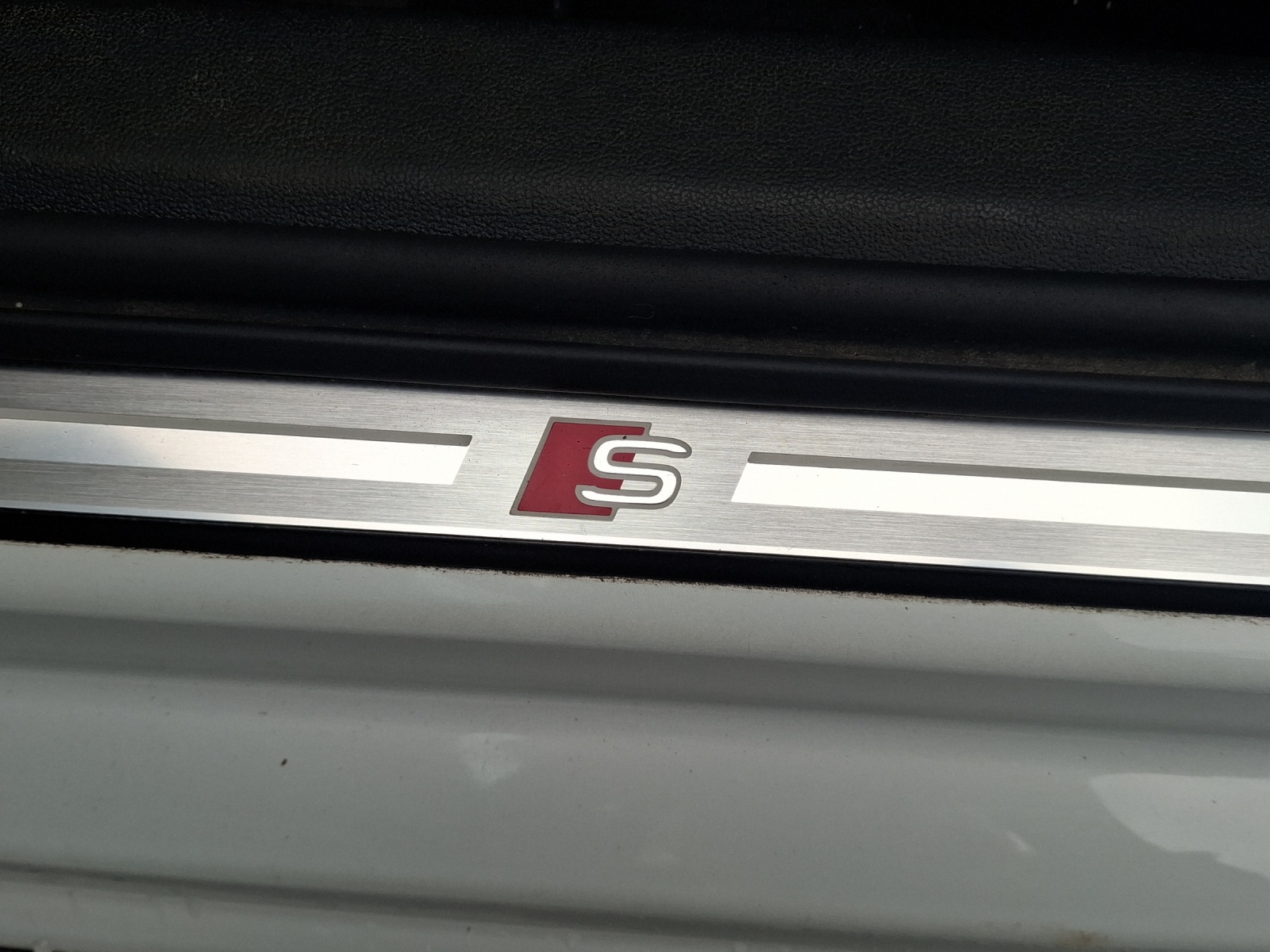 AUDI A3 Sportback 35 TFSI S line Attraction S-tronic-image-16