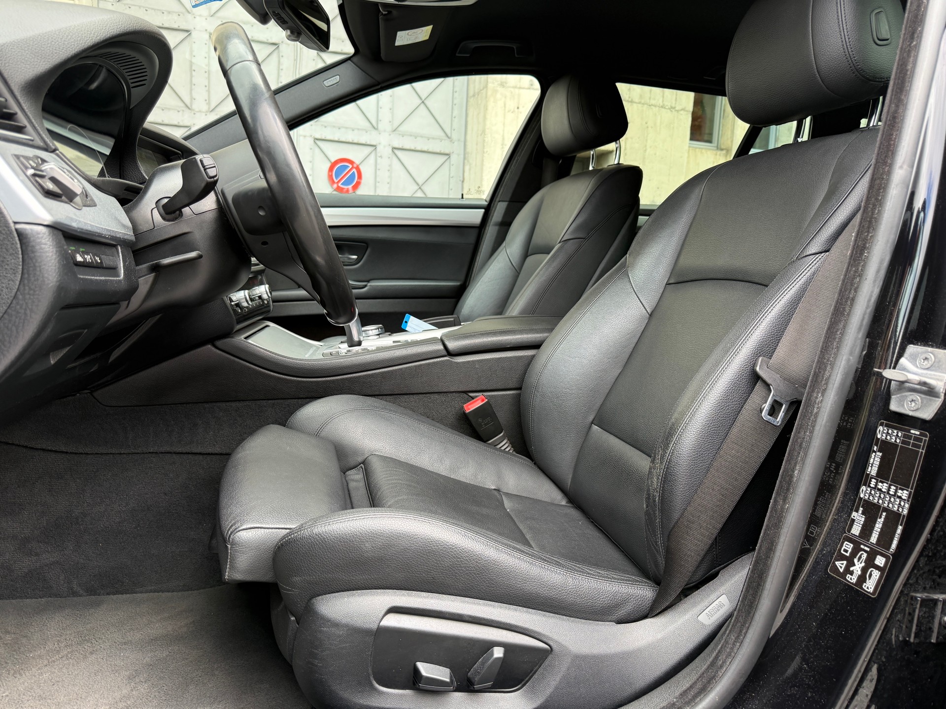 BMW 530d Touring xDrive Steptronic-image-3