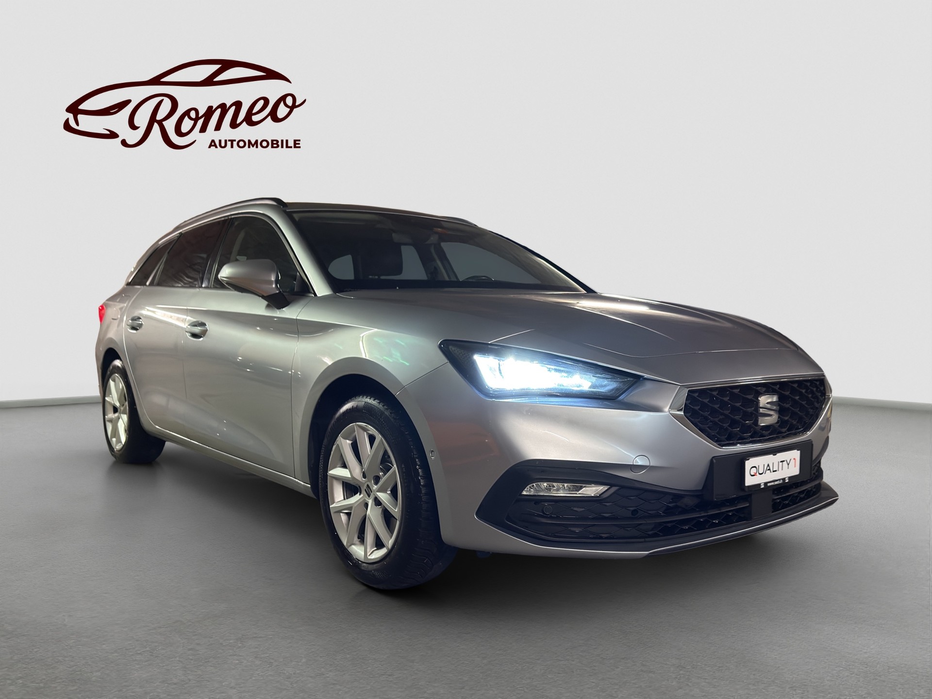 SEAT Leon ST 2.0 TDI EVO DSG Style ** Frisch ab MFK und Service ** CH Fahrzeug ** 1. Hand **-image-3