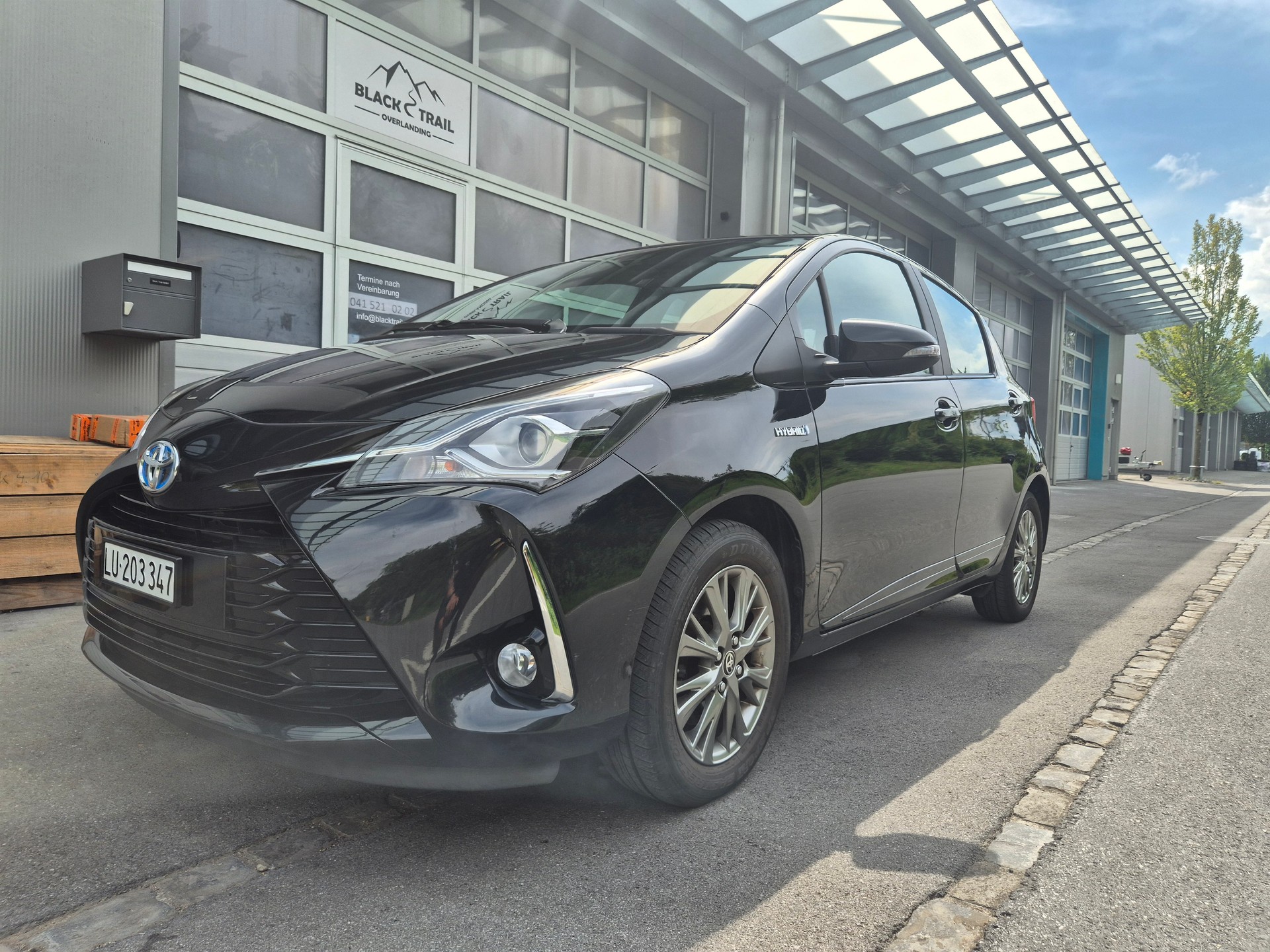 TOYOTA 1.5 VVT-i HSD Trend-image-1